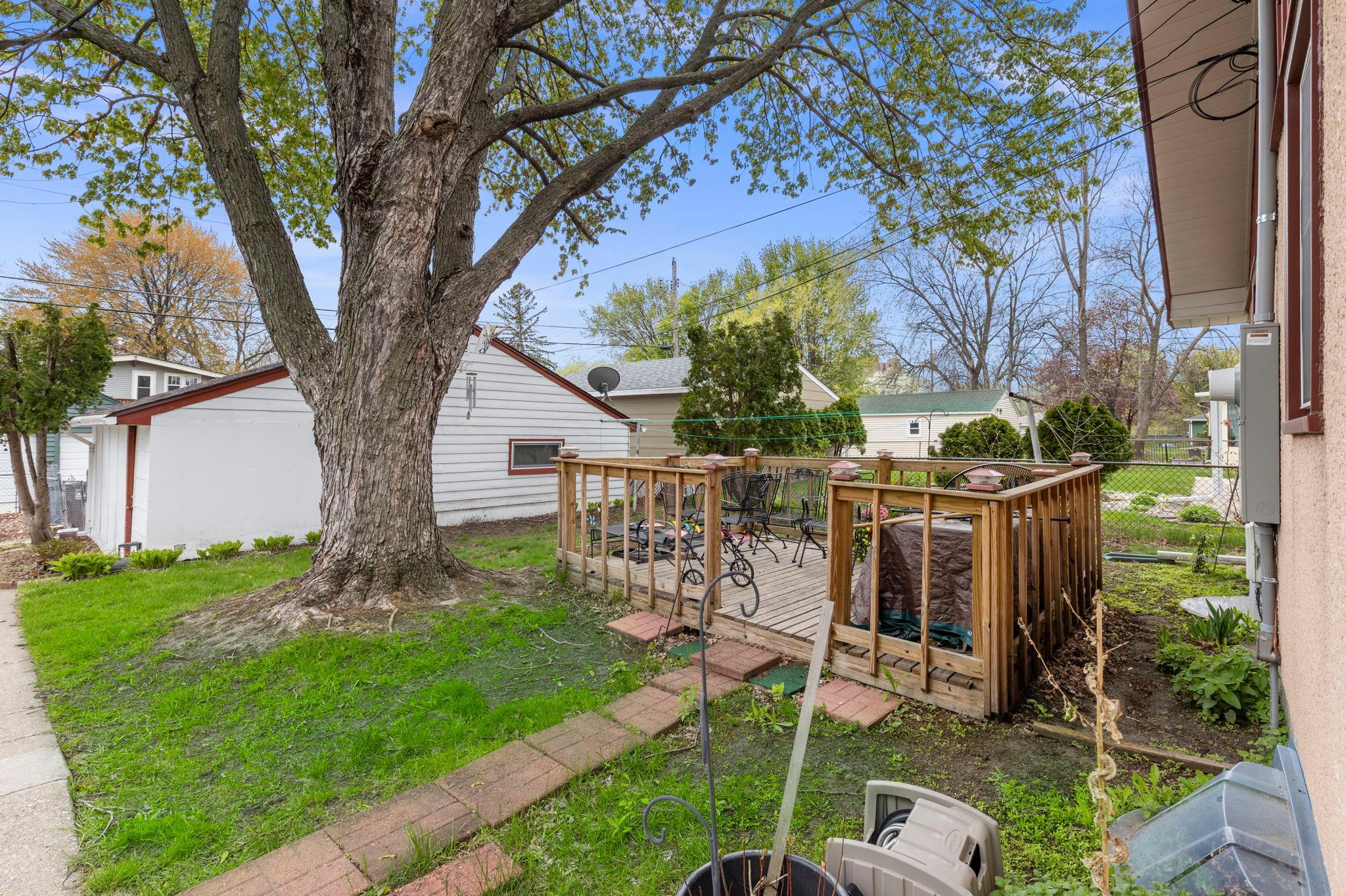 1246 Hewitt Avenue