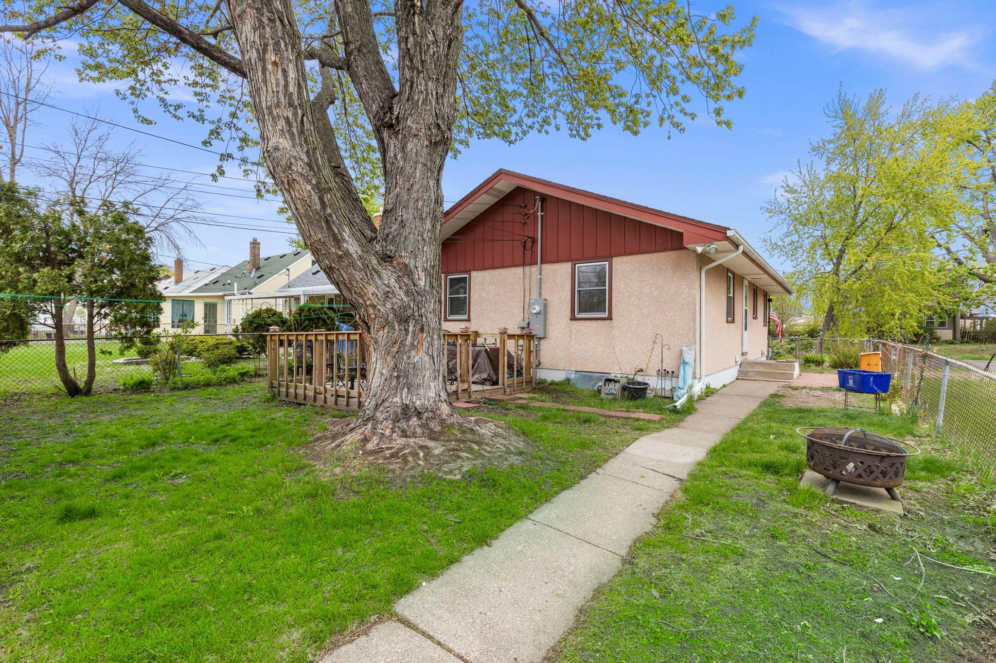 1246 Hewitt Avenue