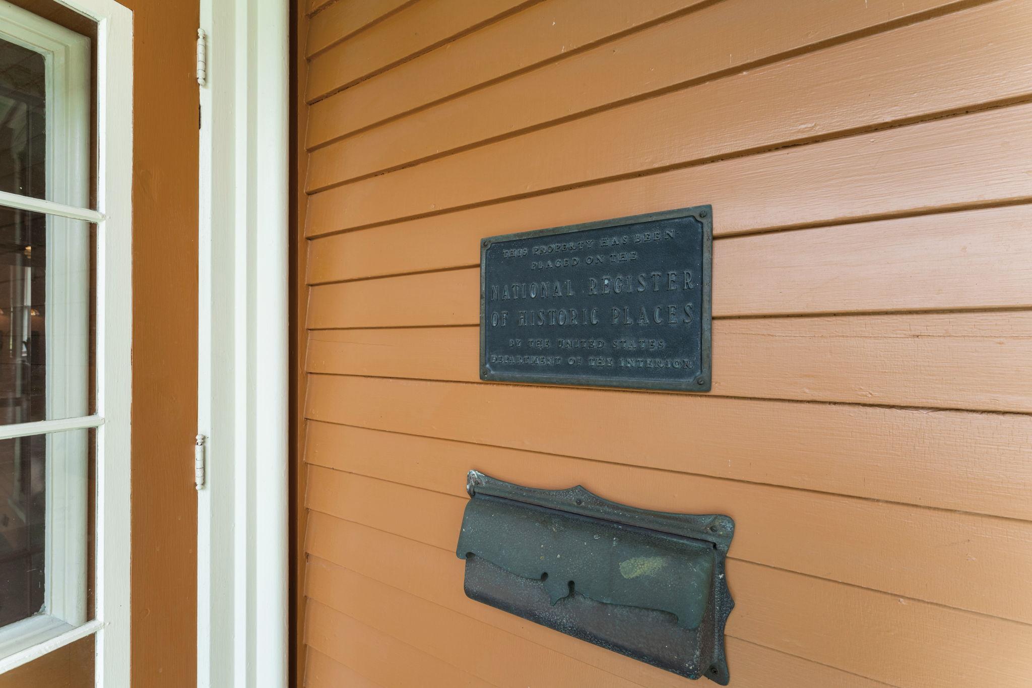 718 Vermillion Street