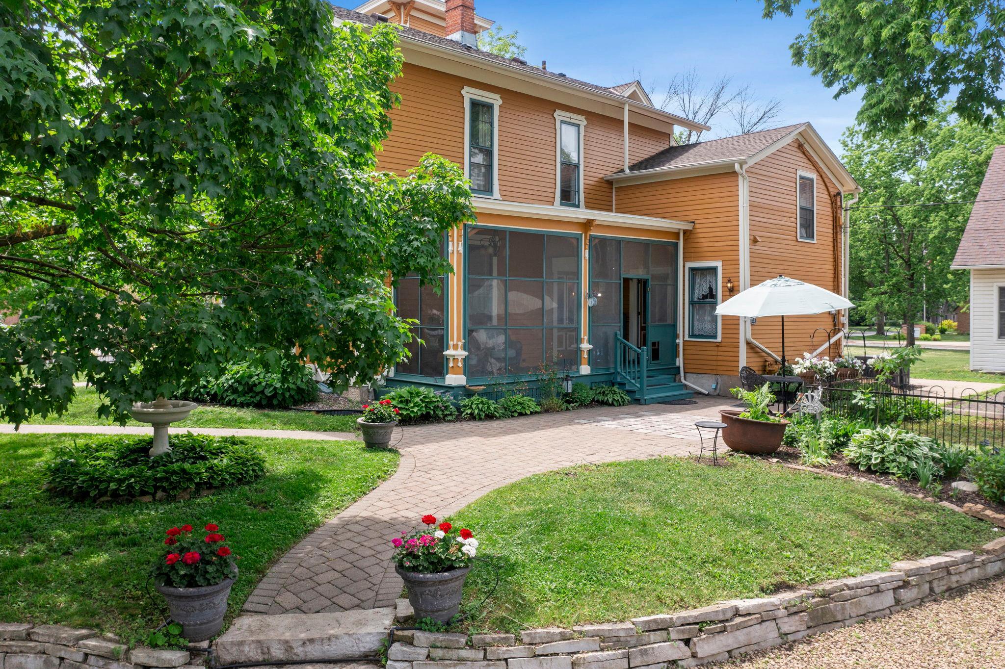 718 Vermillion Street