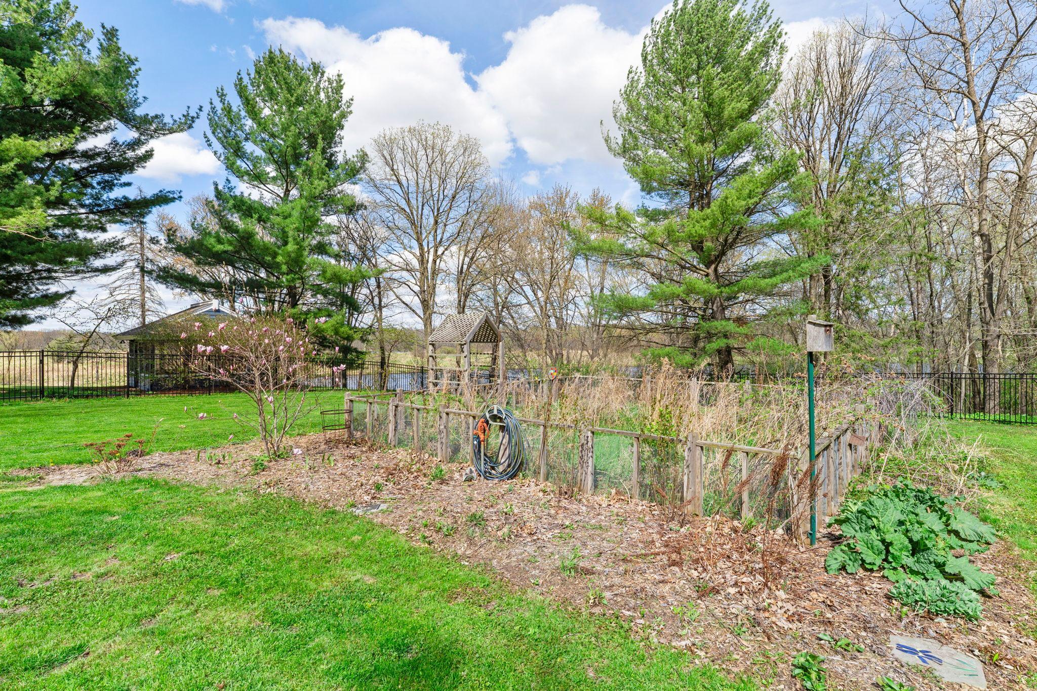 1711 W Church Road
