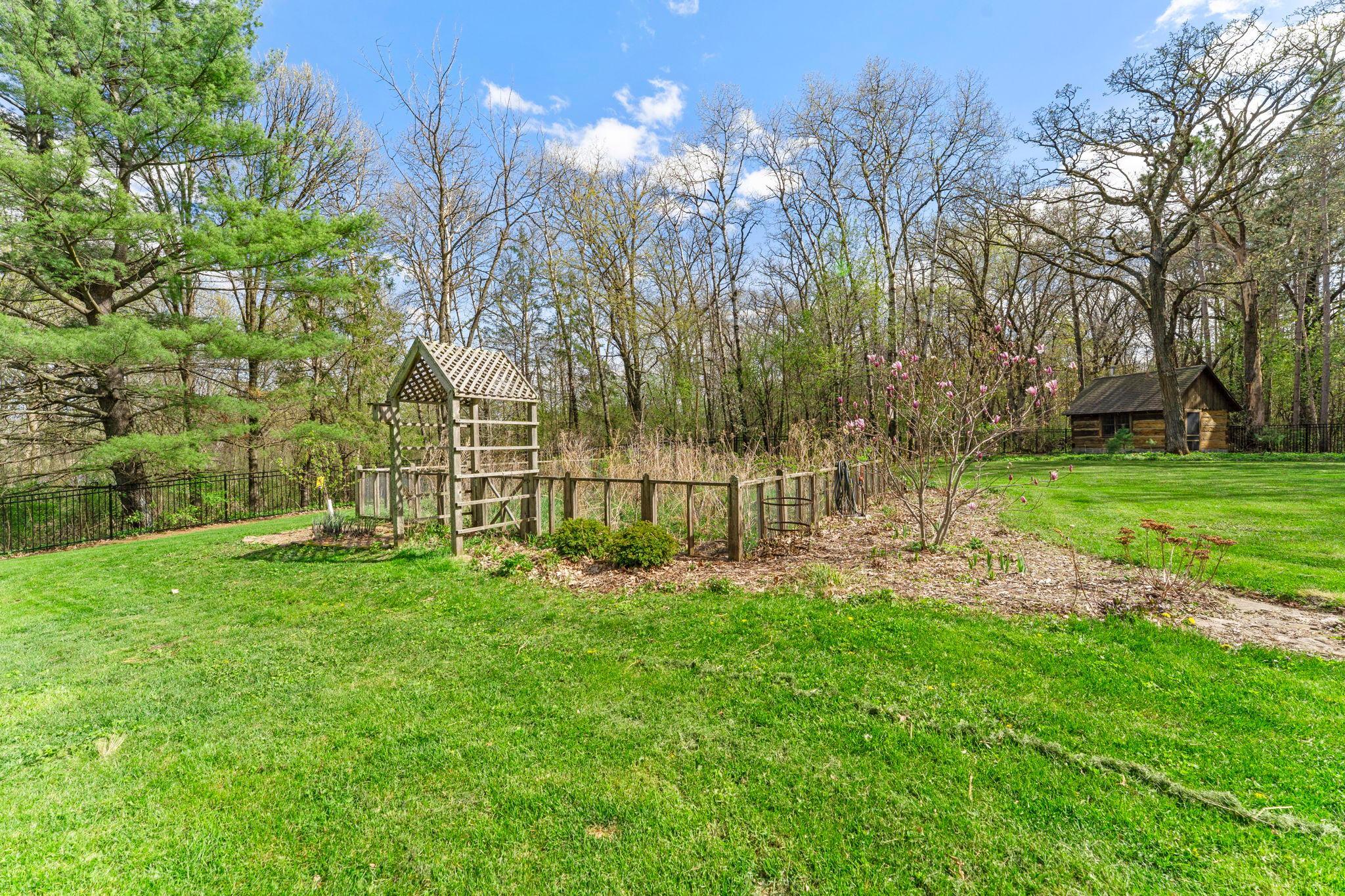 1711 W Church Road