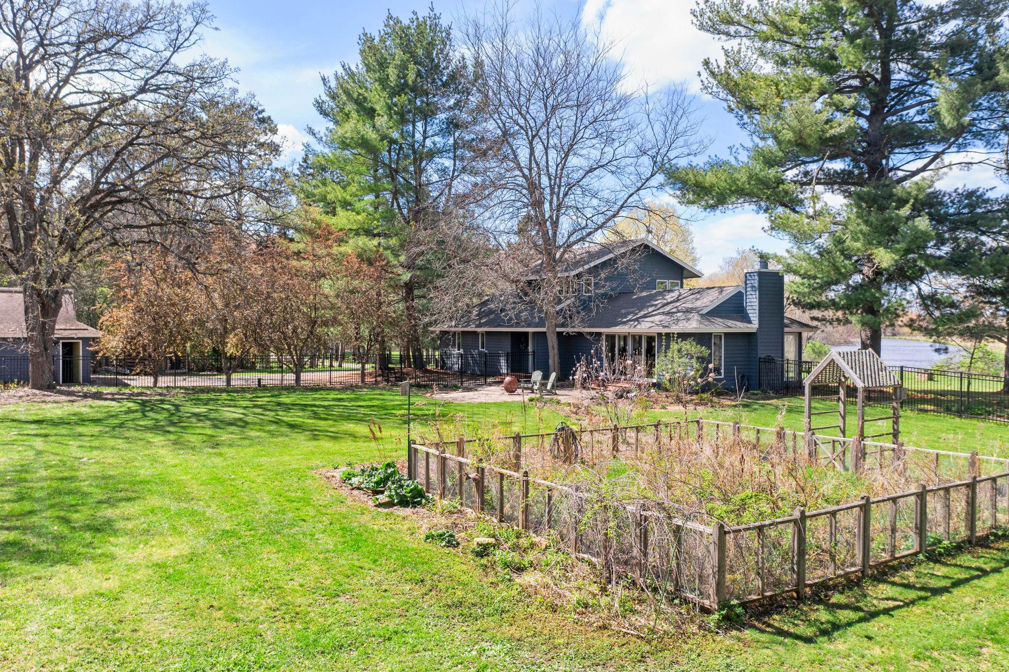 1711 W Church Road