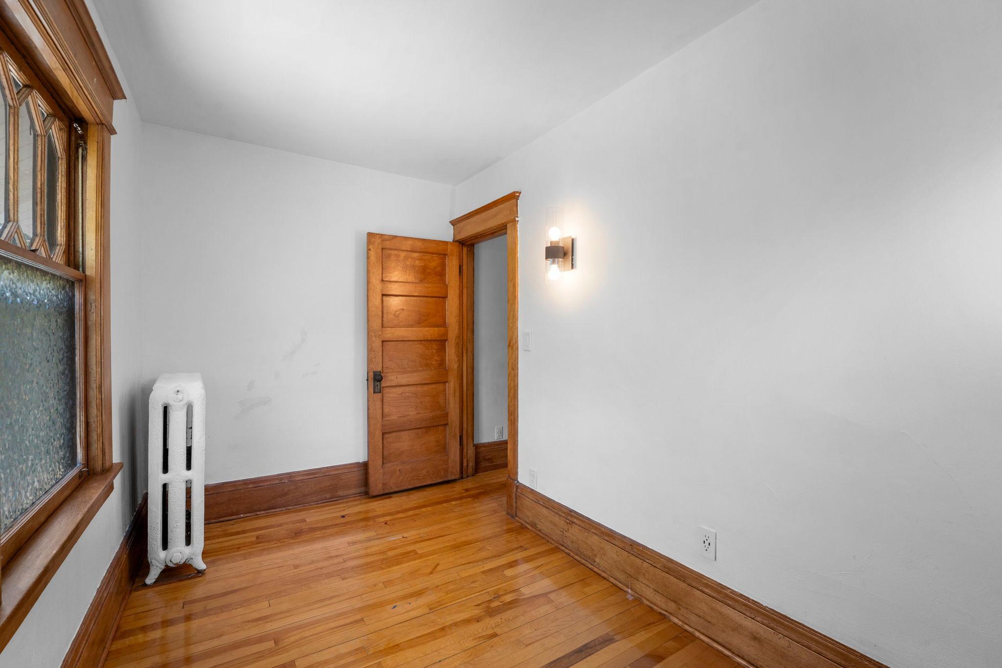 1699 Ashland Avenue
