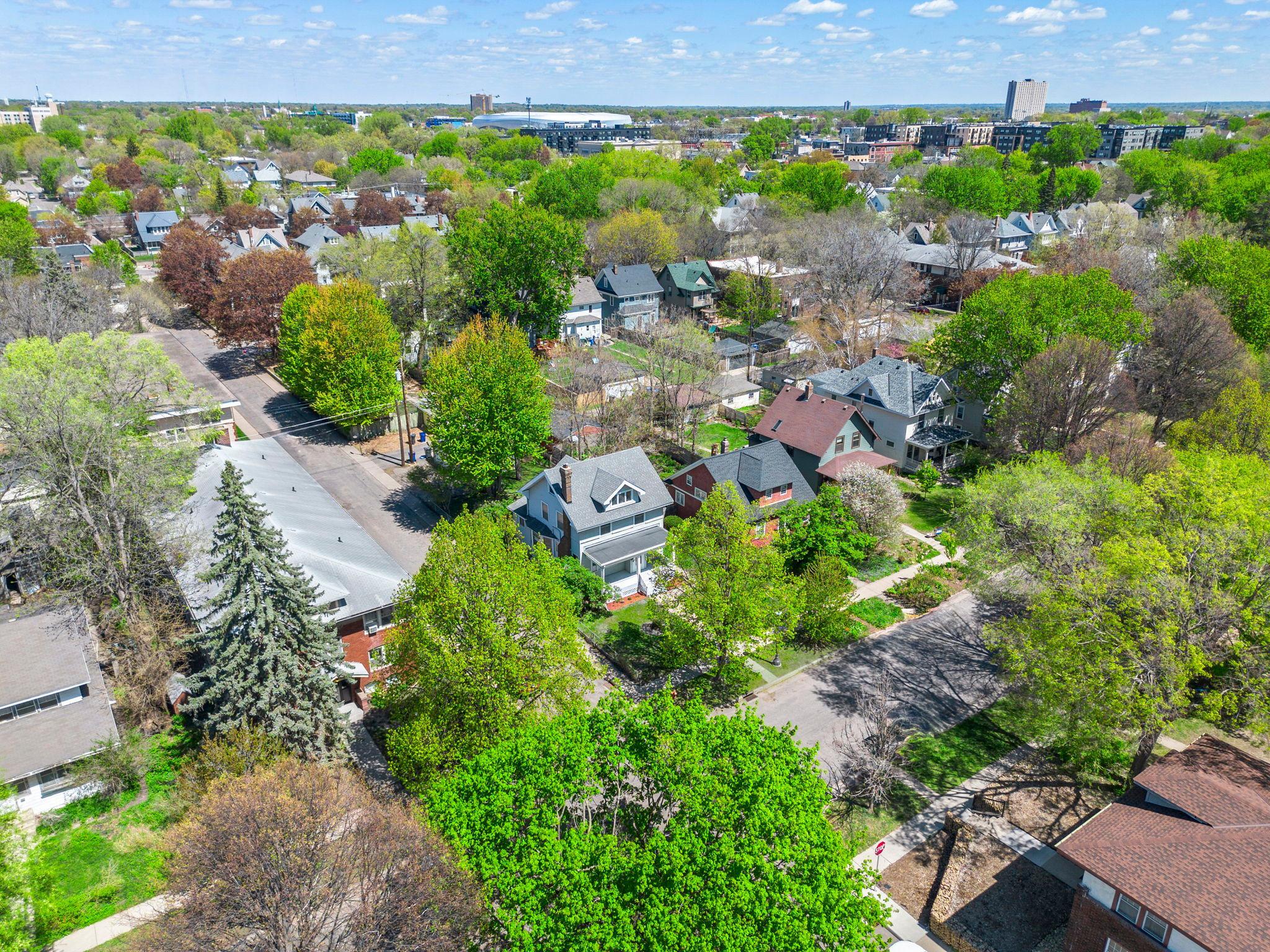 1699 Ashland Avenue