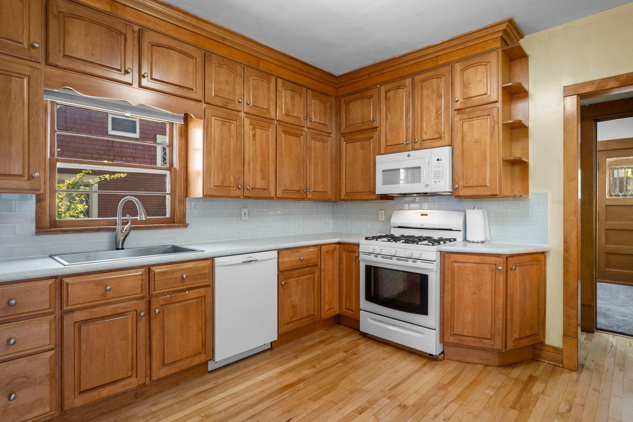 1699 Ashland Avenue