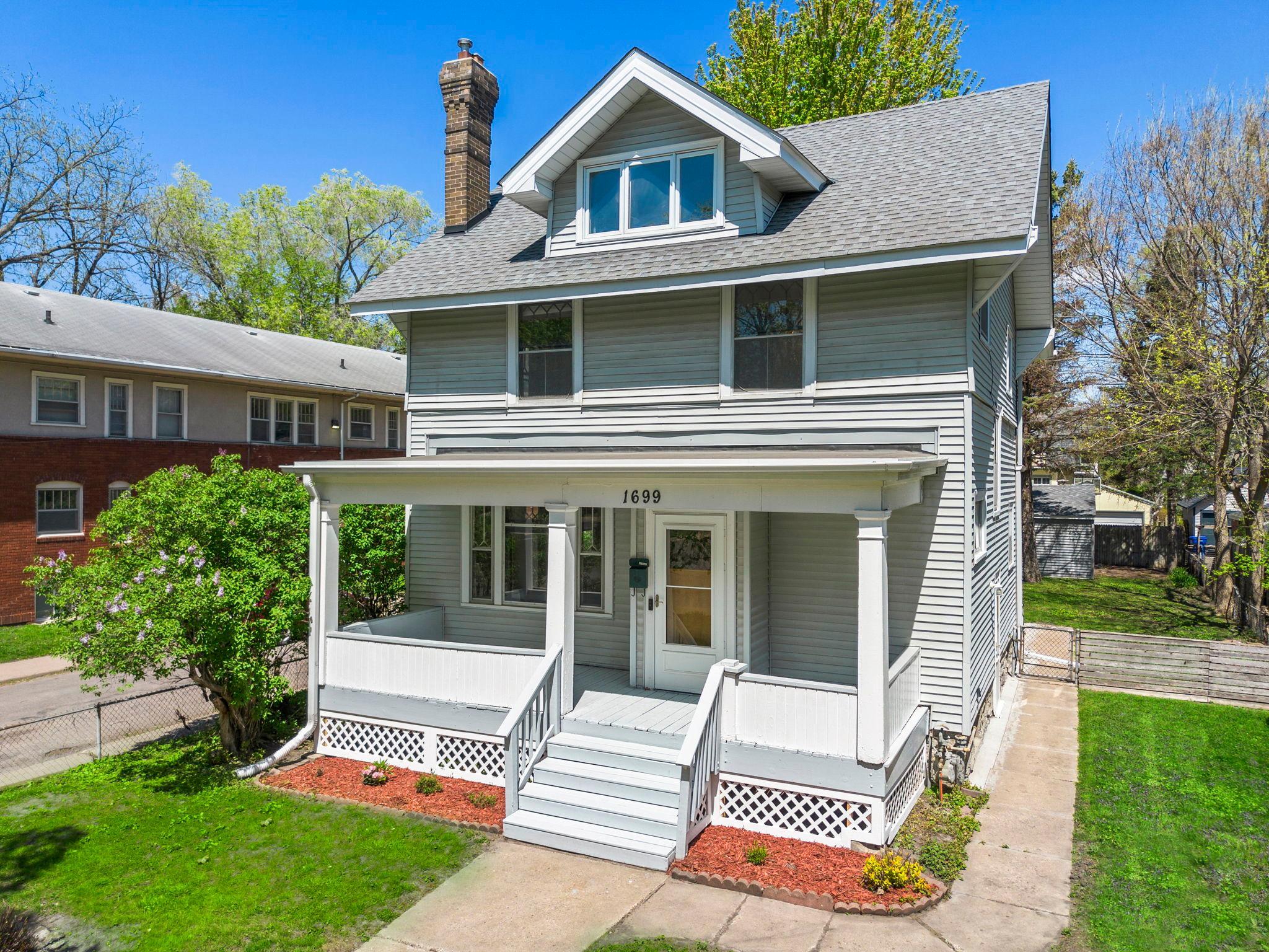 1699 Ashland Avenue