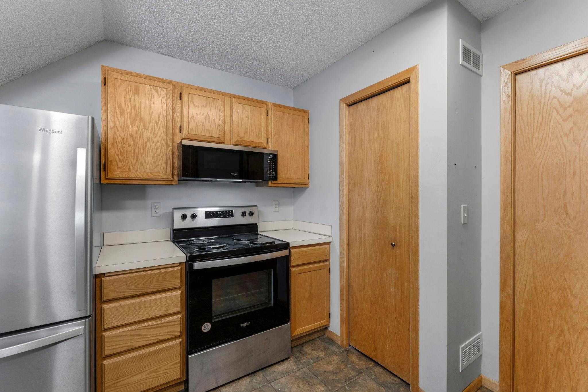 4026 Wilshire Circle Unit: 76