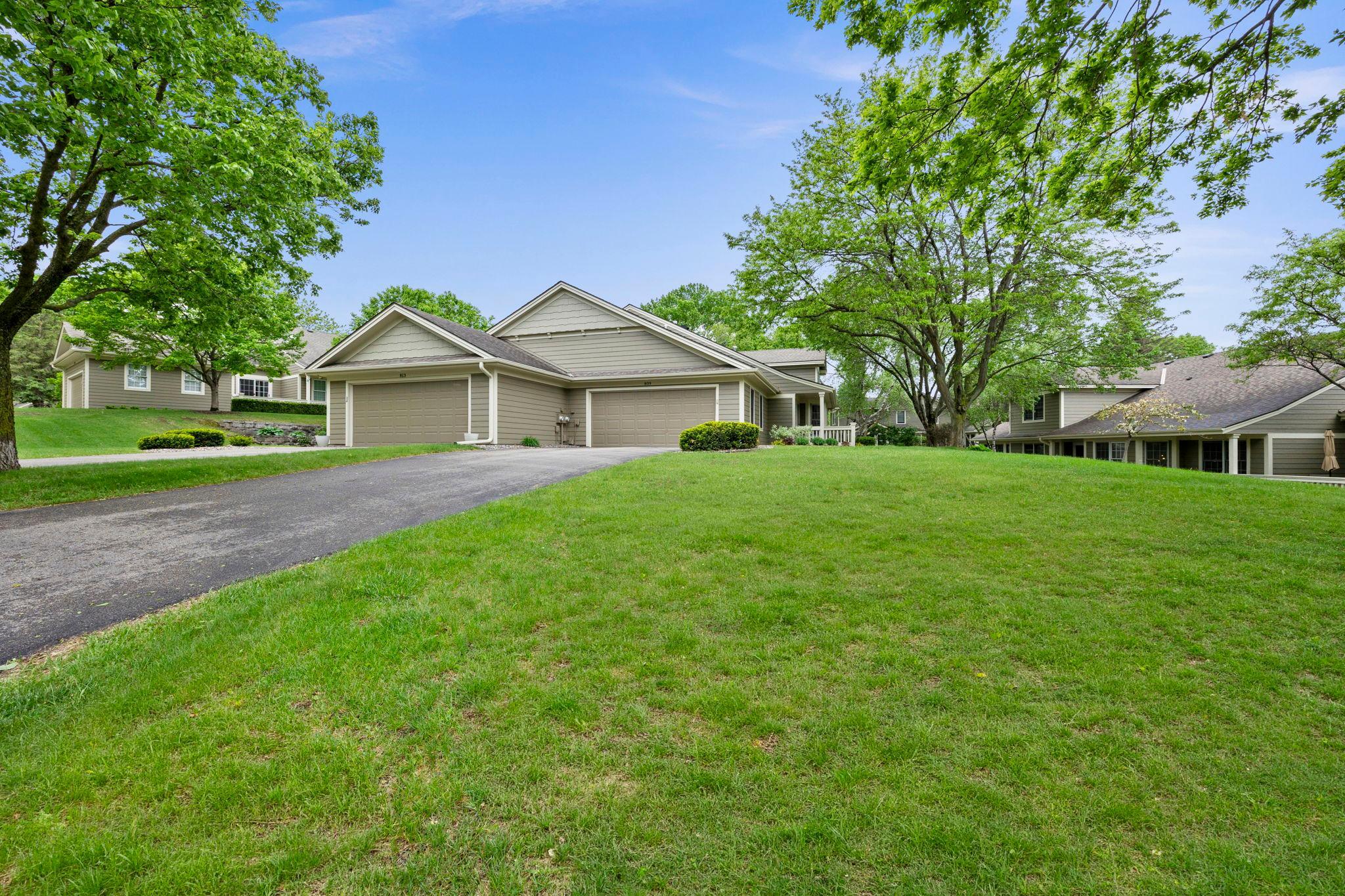 809 Ivy Lane