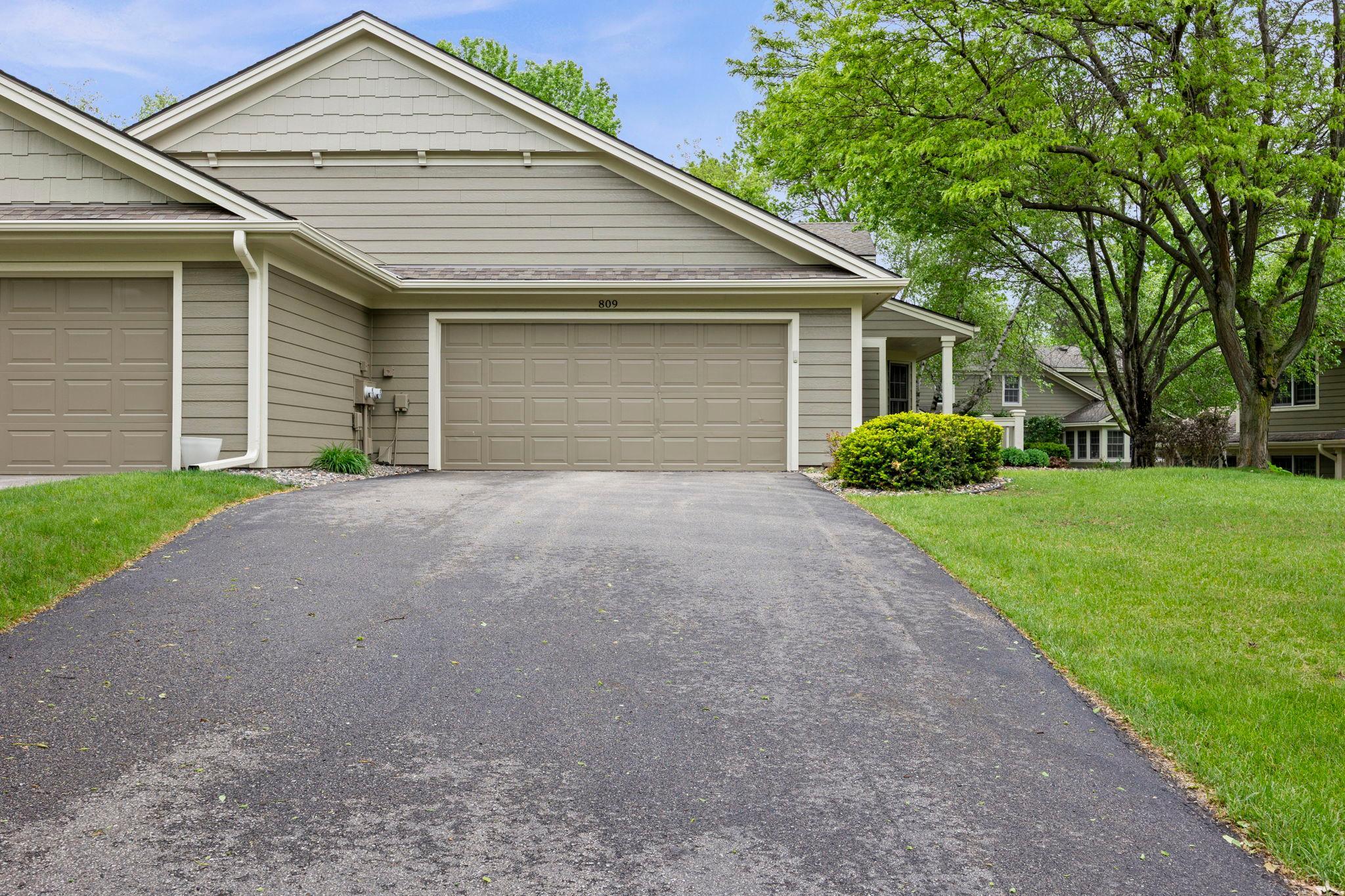 809 Ivy Lane