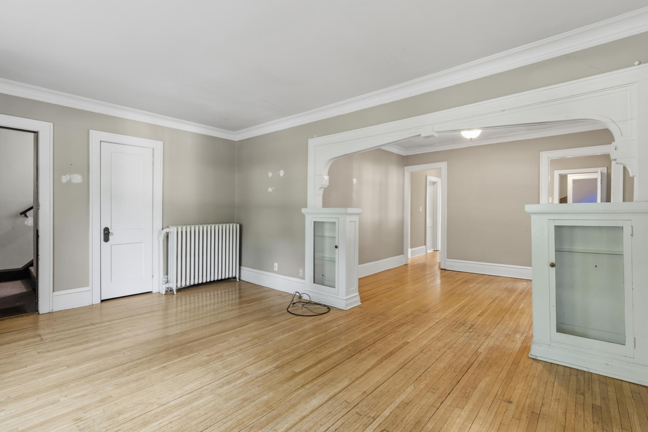 1883 Saint Clair Avenue