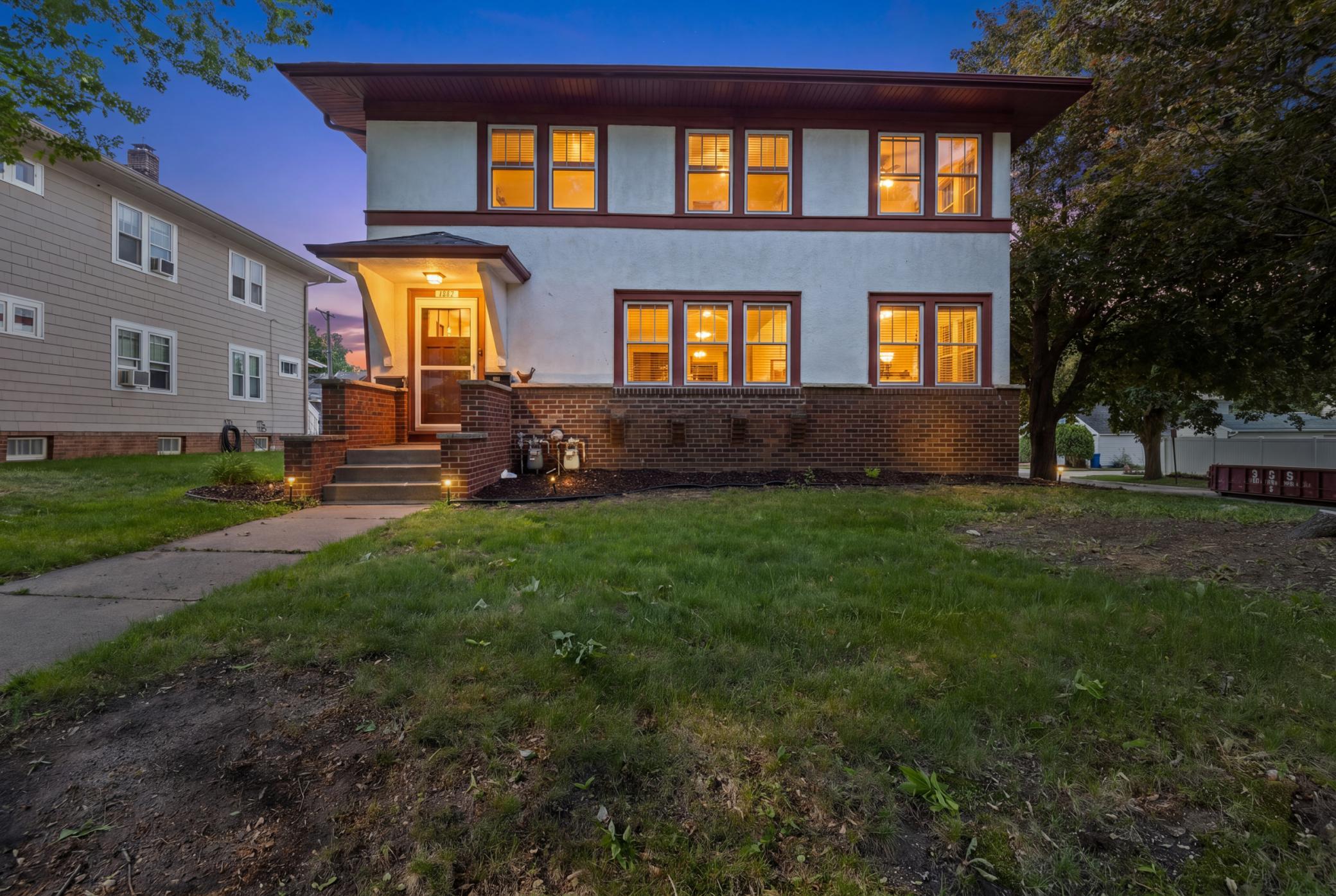 1883 Saint Clair Avenue