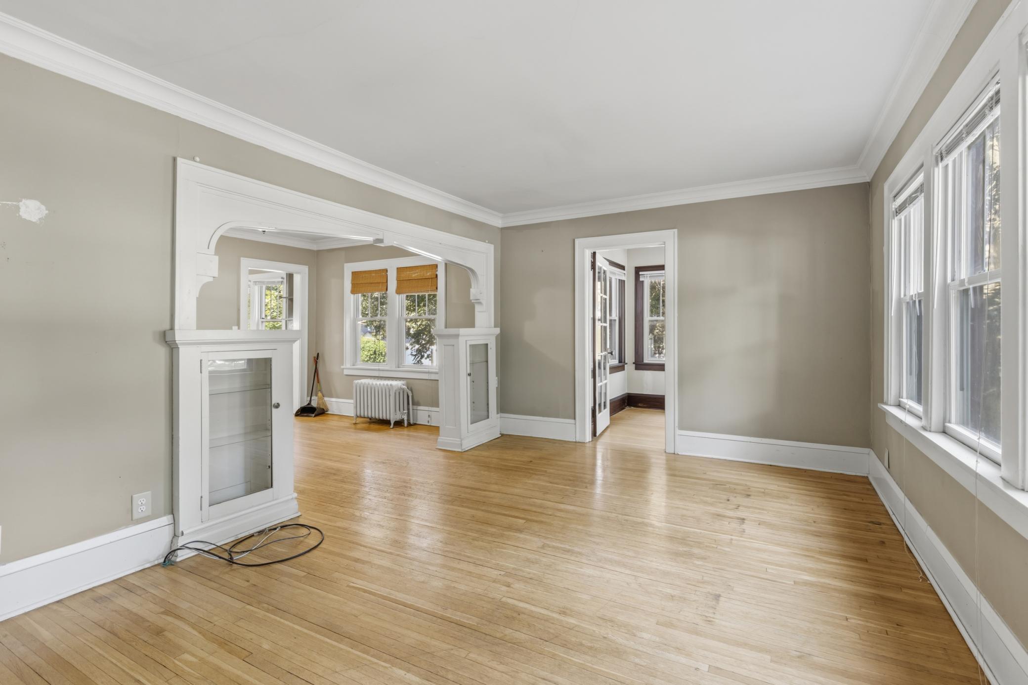 1883 Saint Clair Avenue