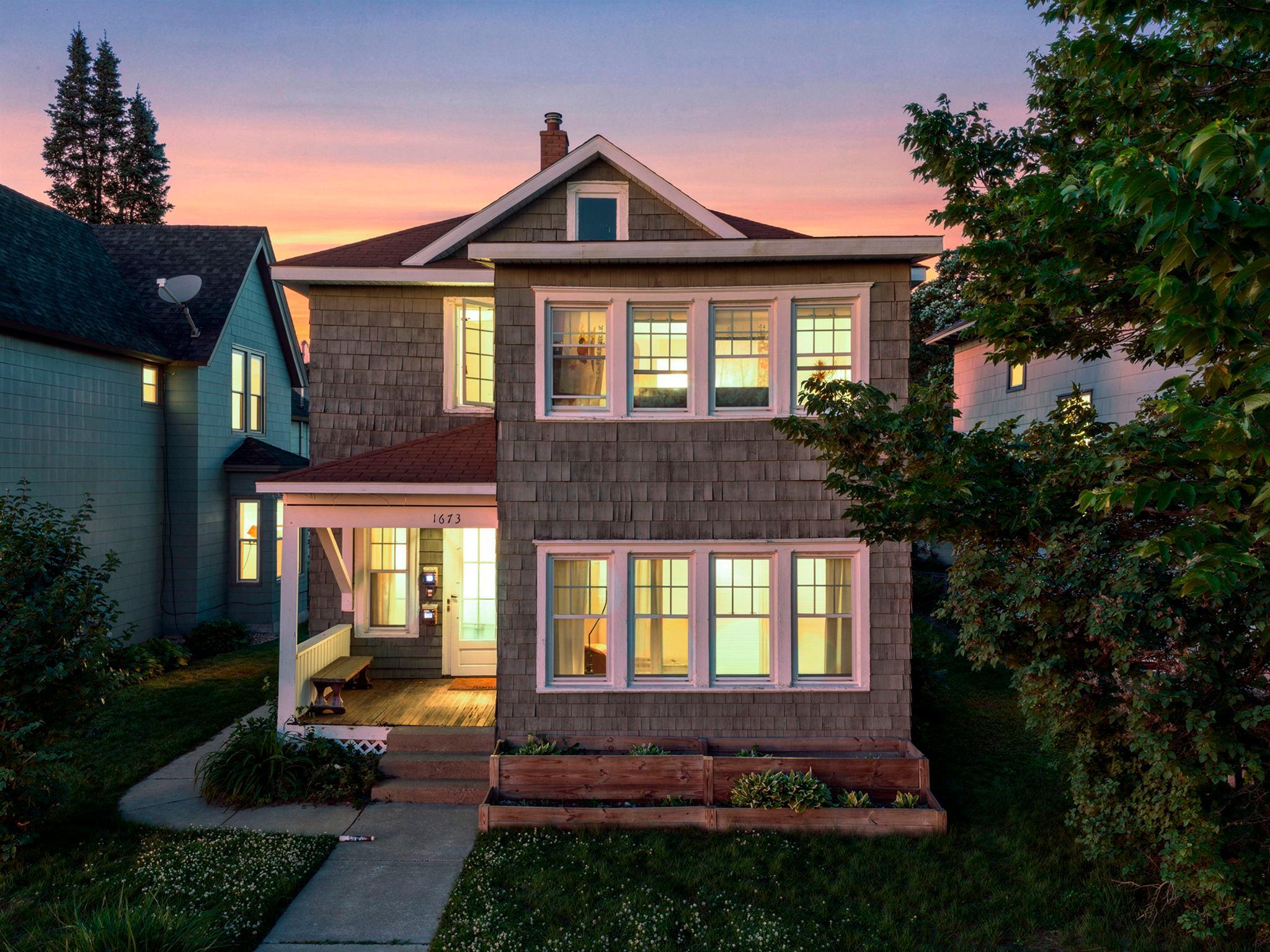1673 Van Buren Avenue