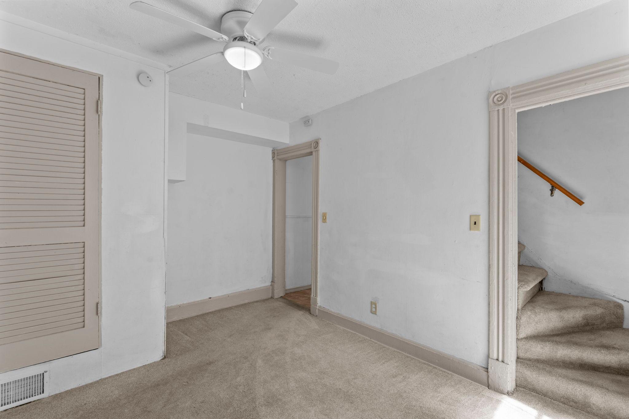 1827-1829 Saint Anthony Avenue
