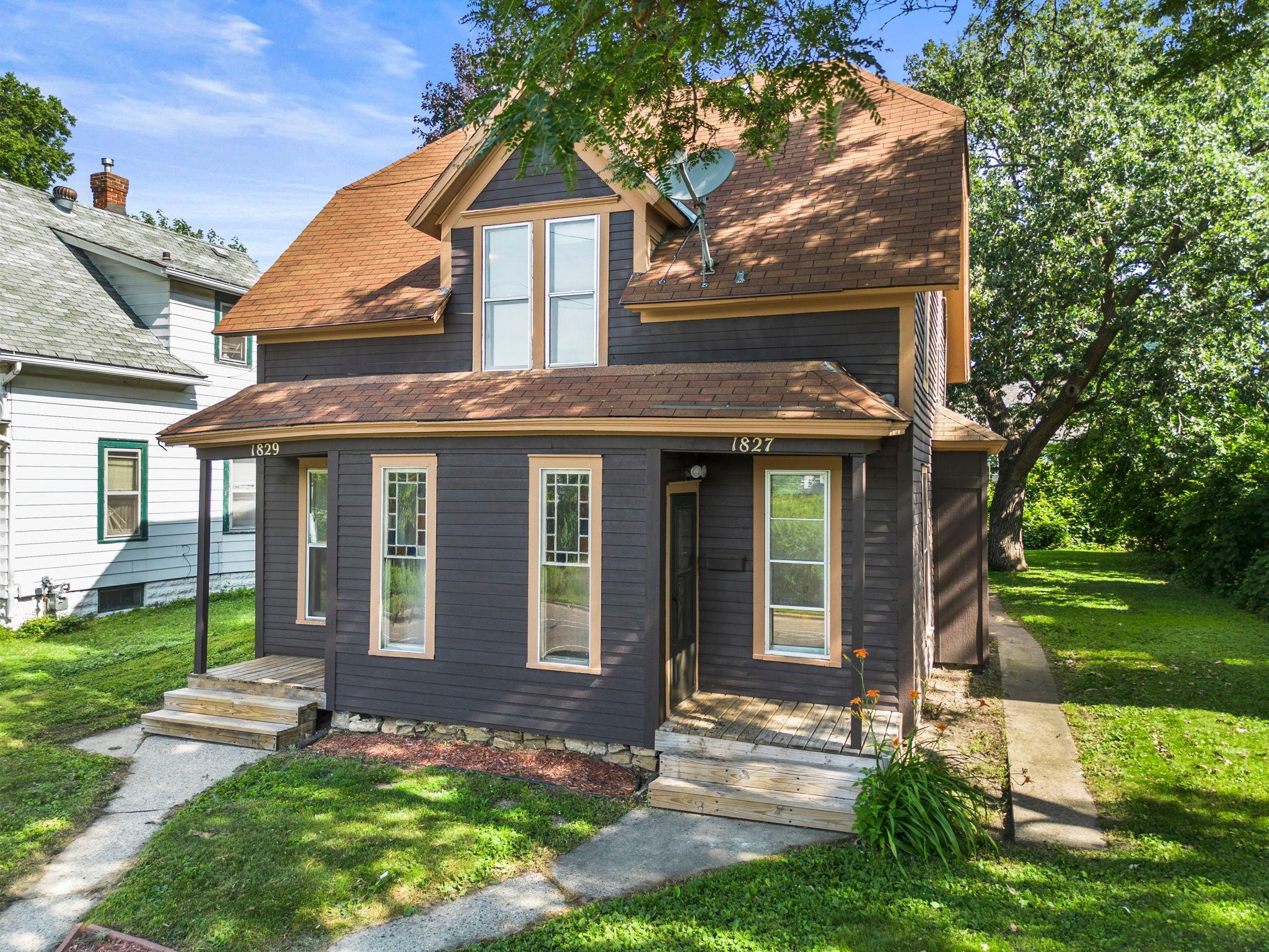 1827-1829 Saint Anthony Avenue