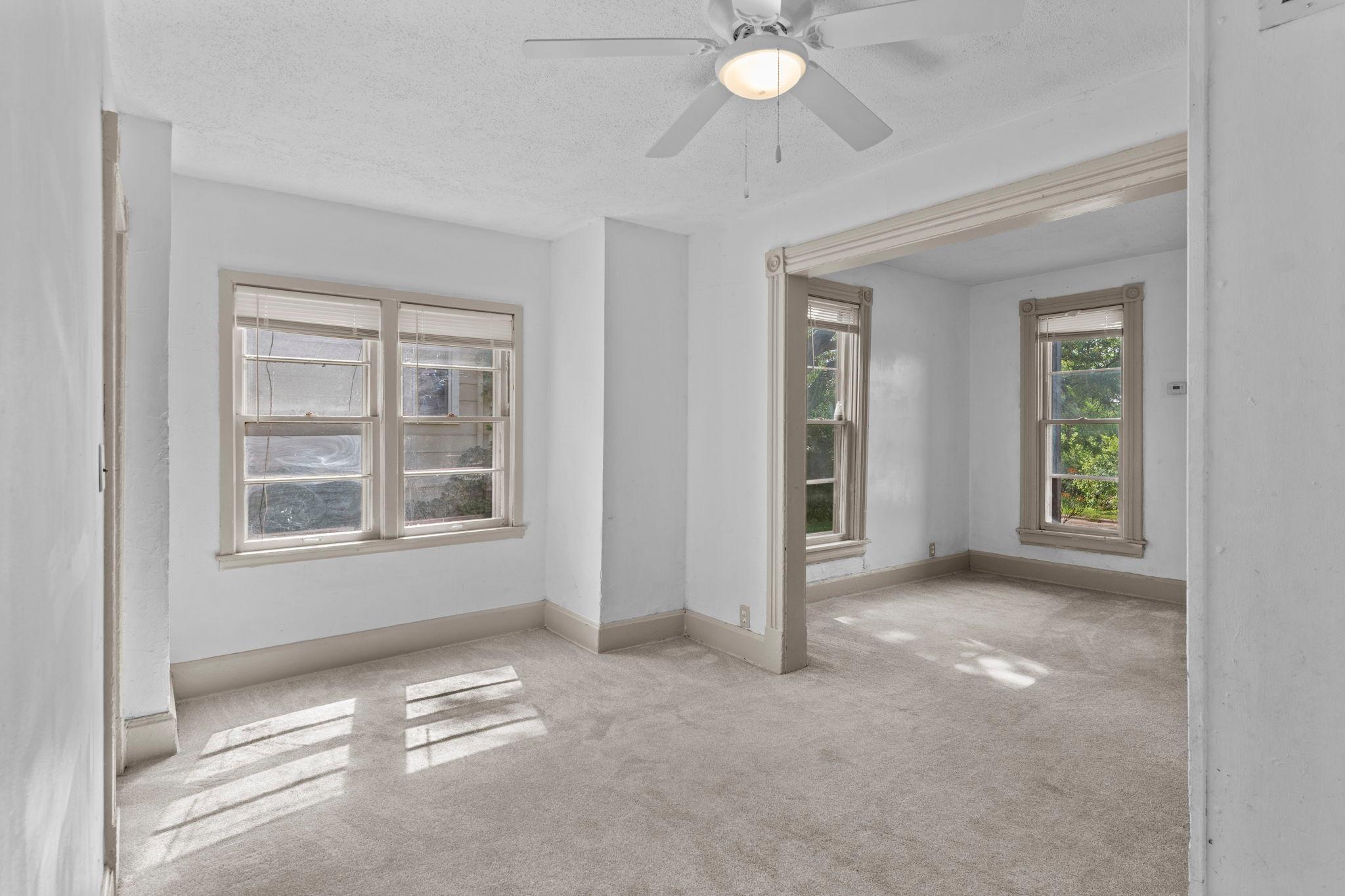 1827-1829 Saint Anthony Avenue