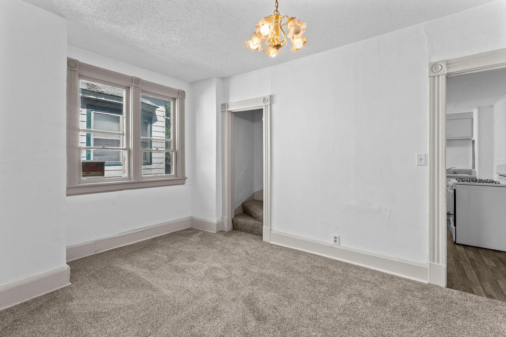 1827-1829 Saint Anthony Avenue