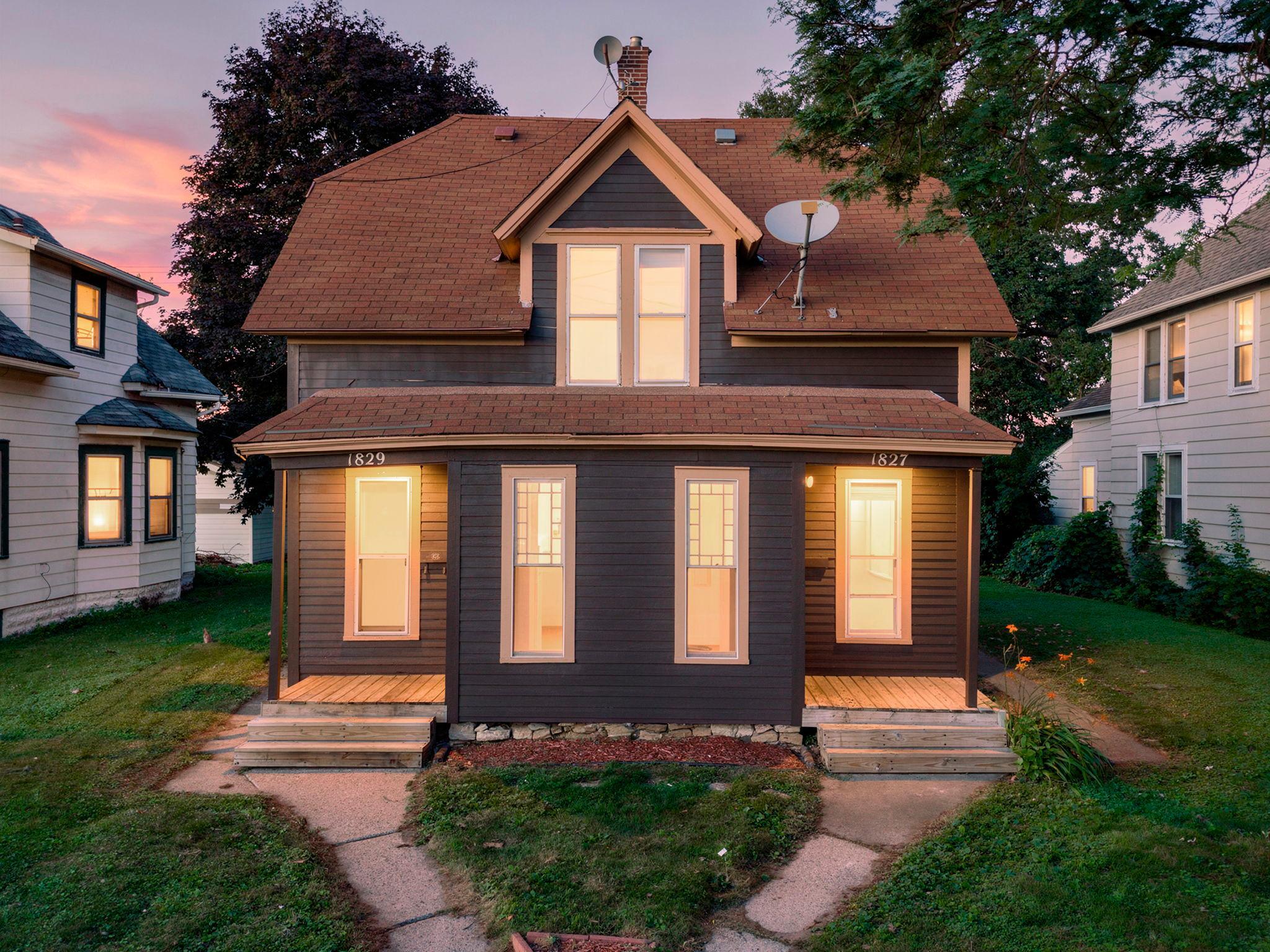 1827-1829 Saint Anthony Avenue