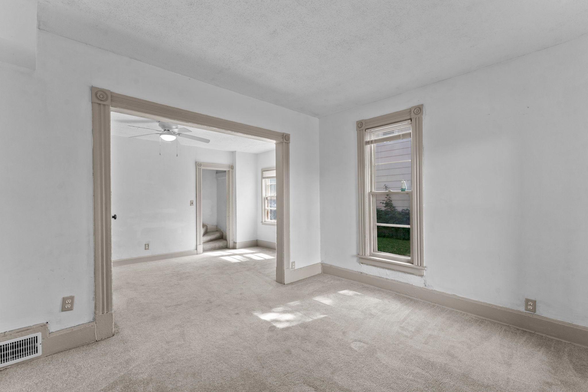 1827-1829 Saint Anthony Avenue