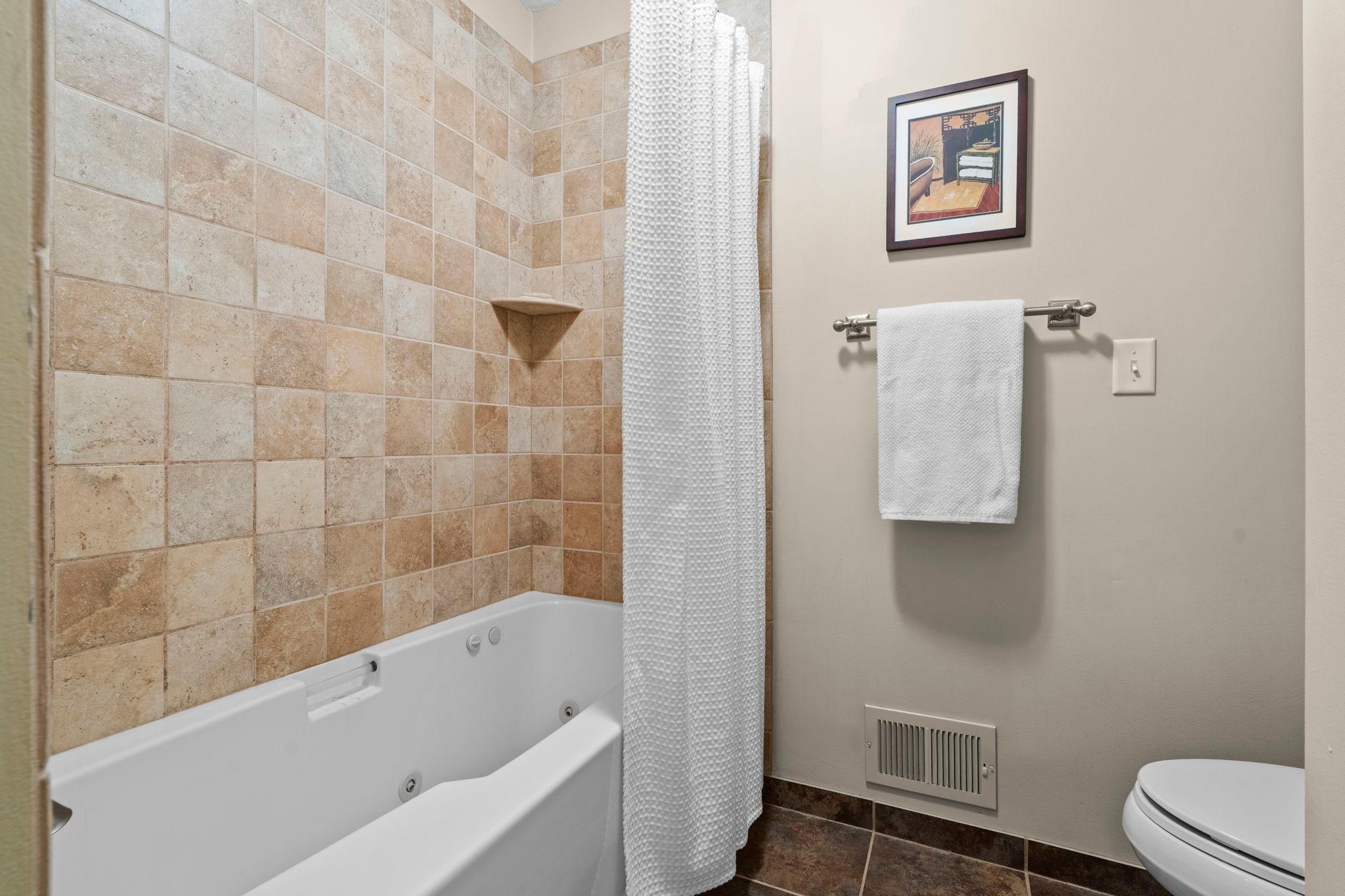 9040 E Sunrise Circle
