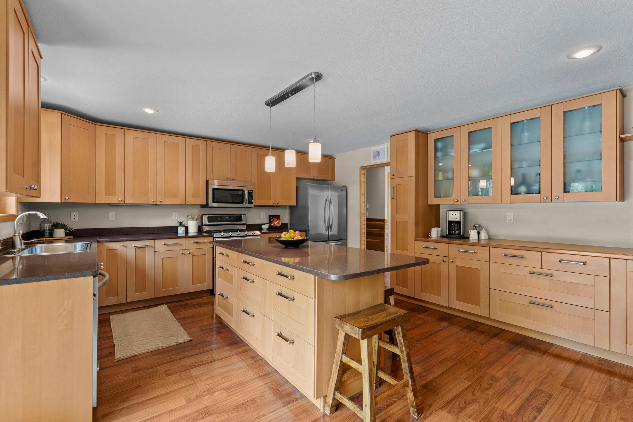 9040 E Sunrise Circle