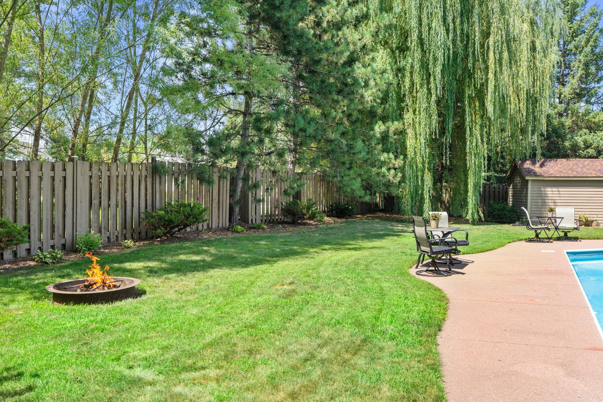 9040 E Sunrise Circle