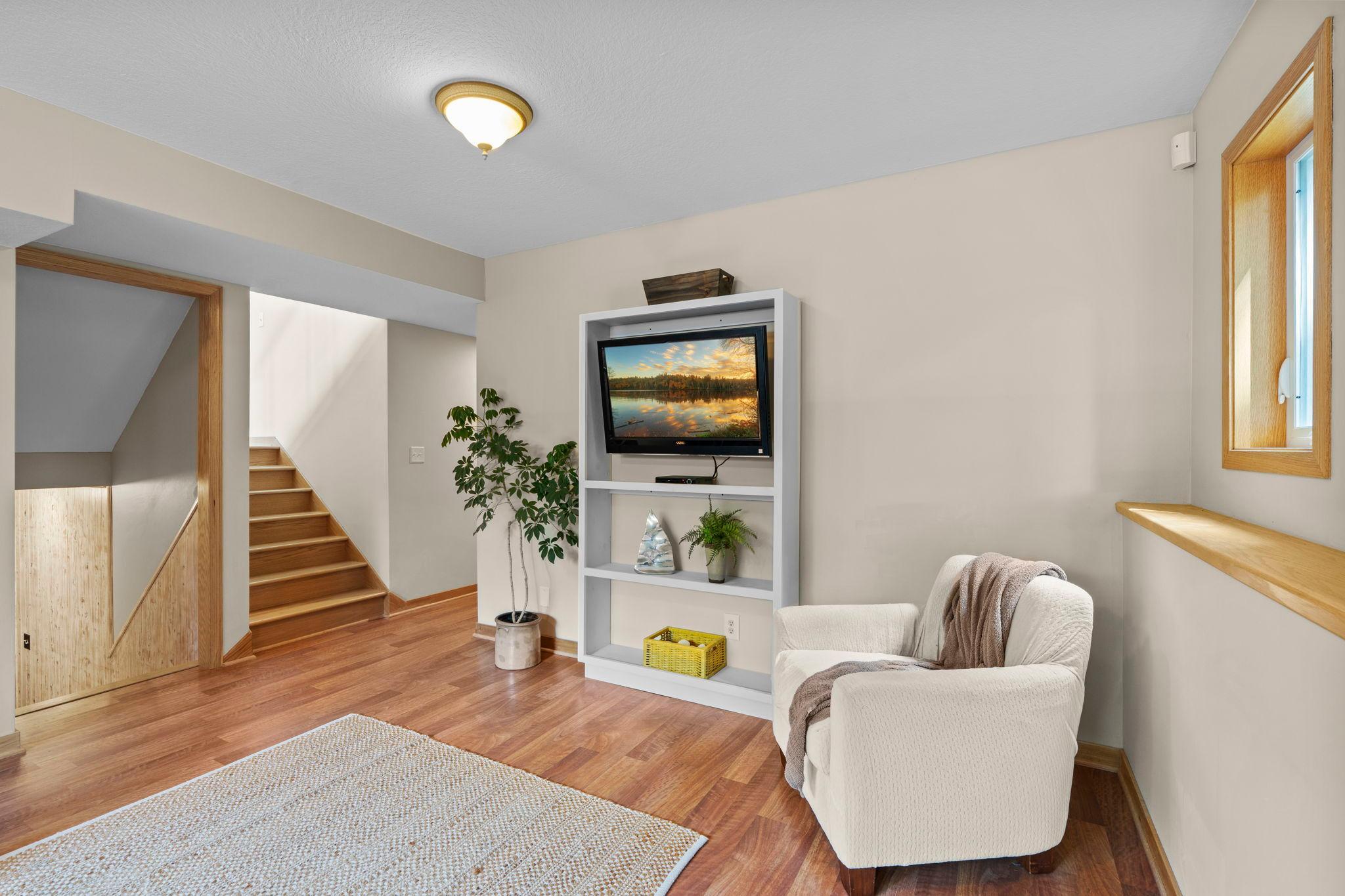 9040 E Sunrise Circle