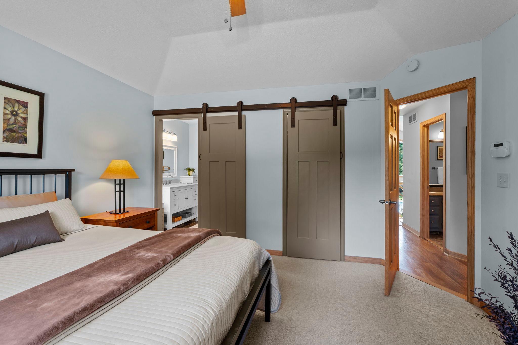 9040 E Sunrise Circle