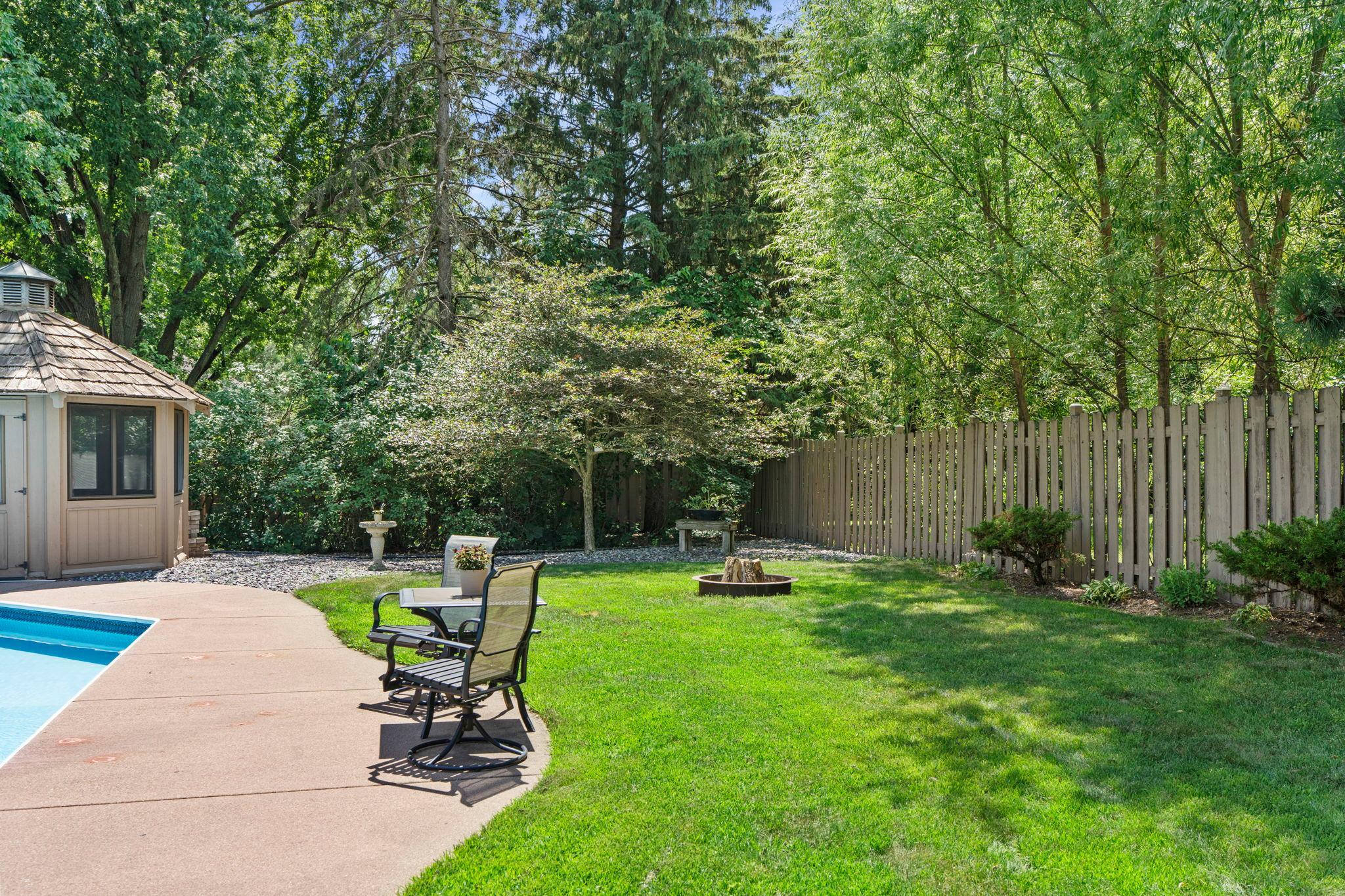 9040 E Sunrise Circle