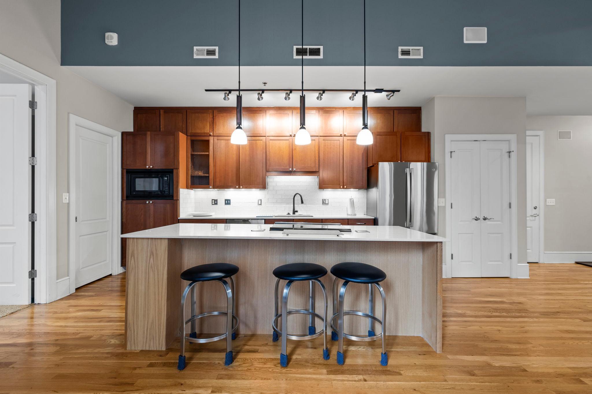300 Wall Street Unit: 101