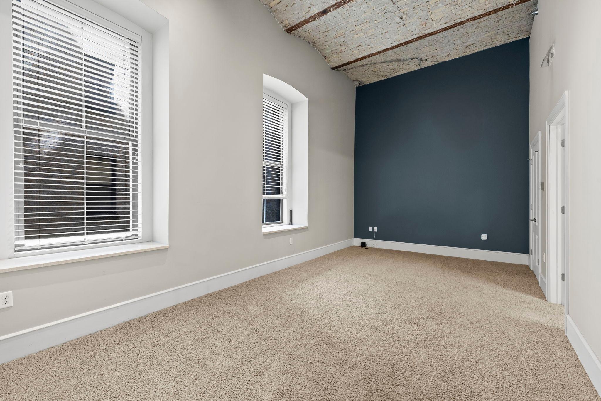 300 Wall Street Unit: 101