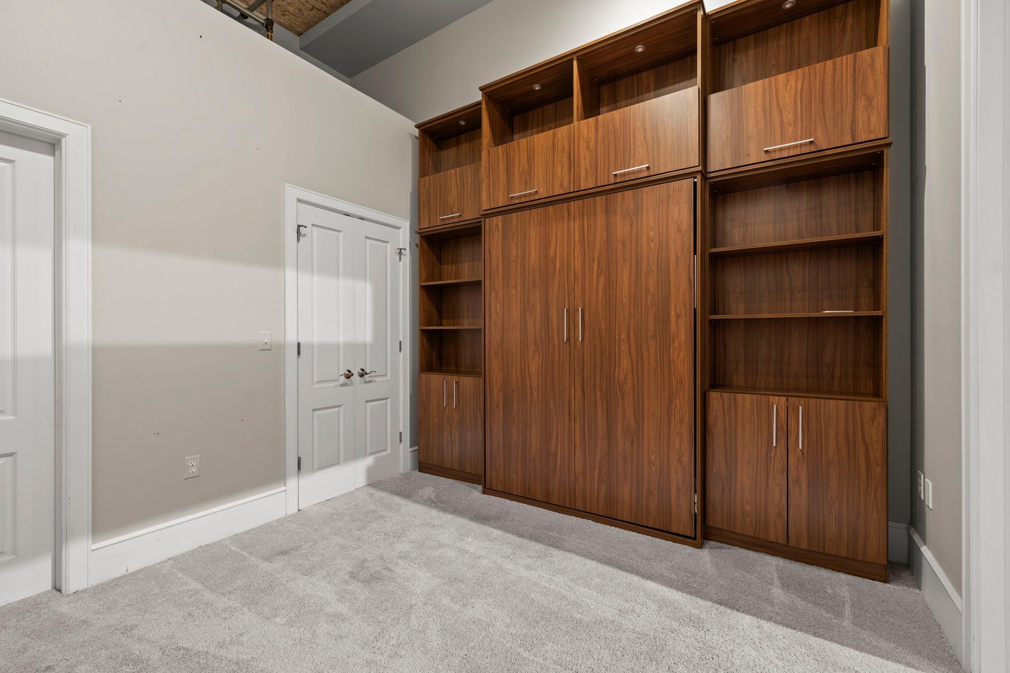 300 Wall Street Unit: 101