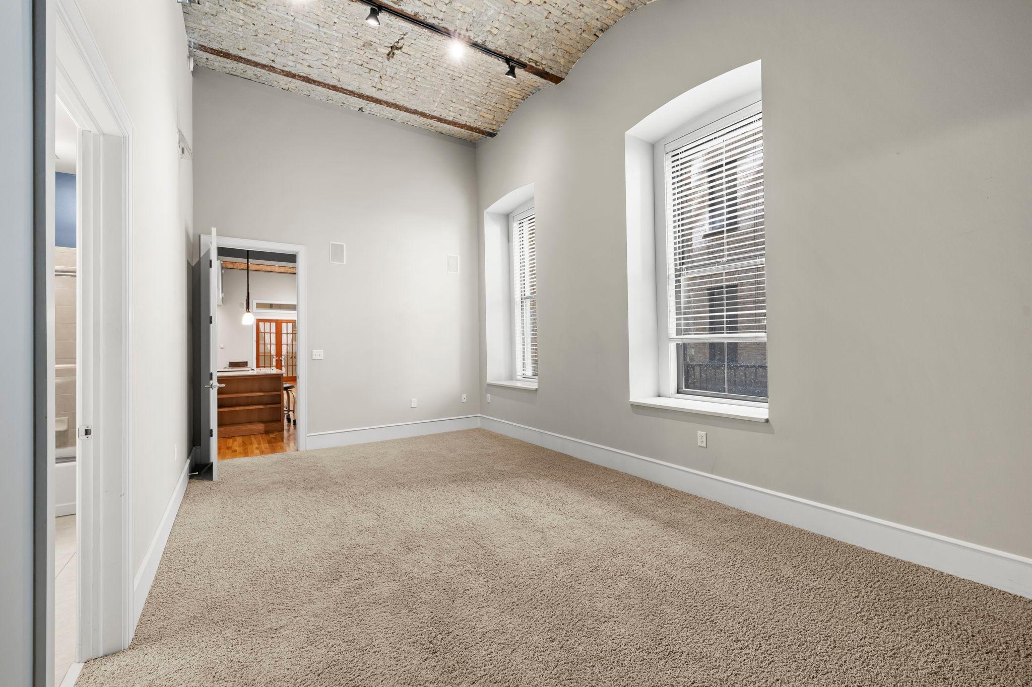 300 Wall Street Unit: 101