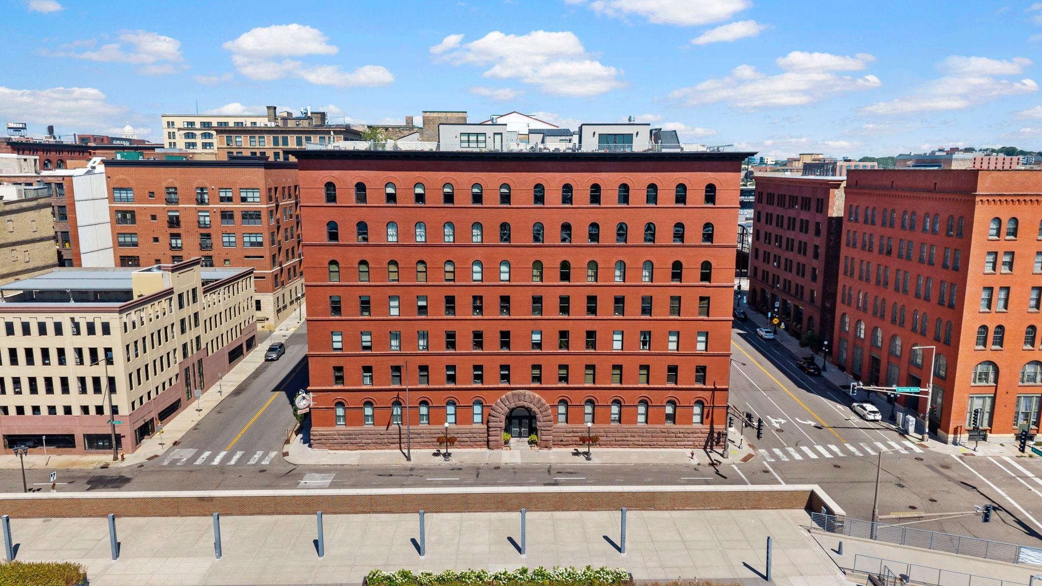 300 Wall Street Unit: 101