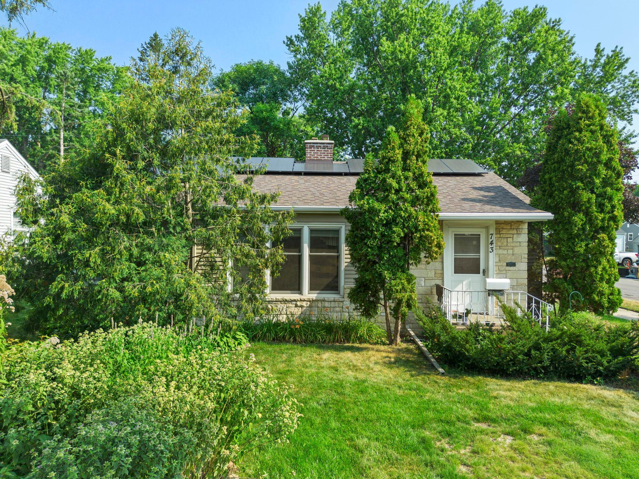 743 Parkview Avenue
