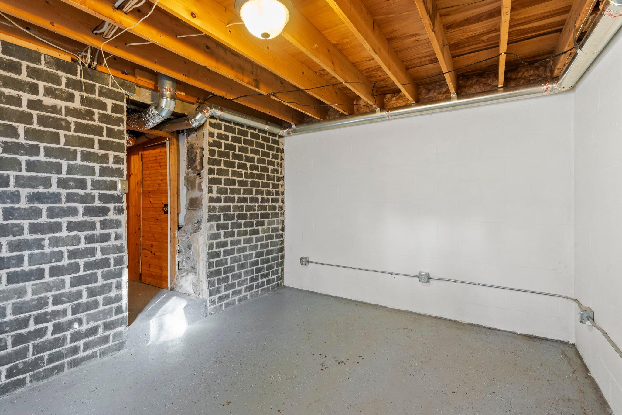 1216 Danforth Street