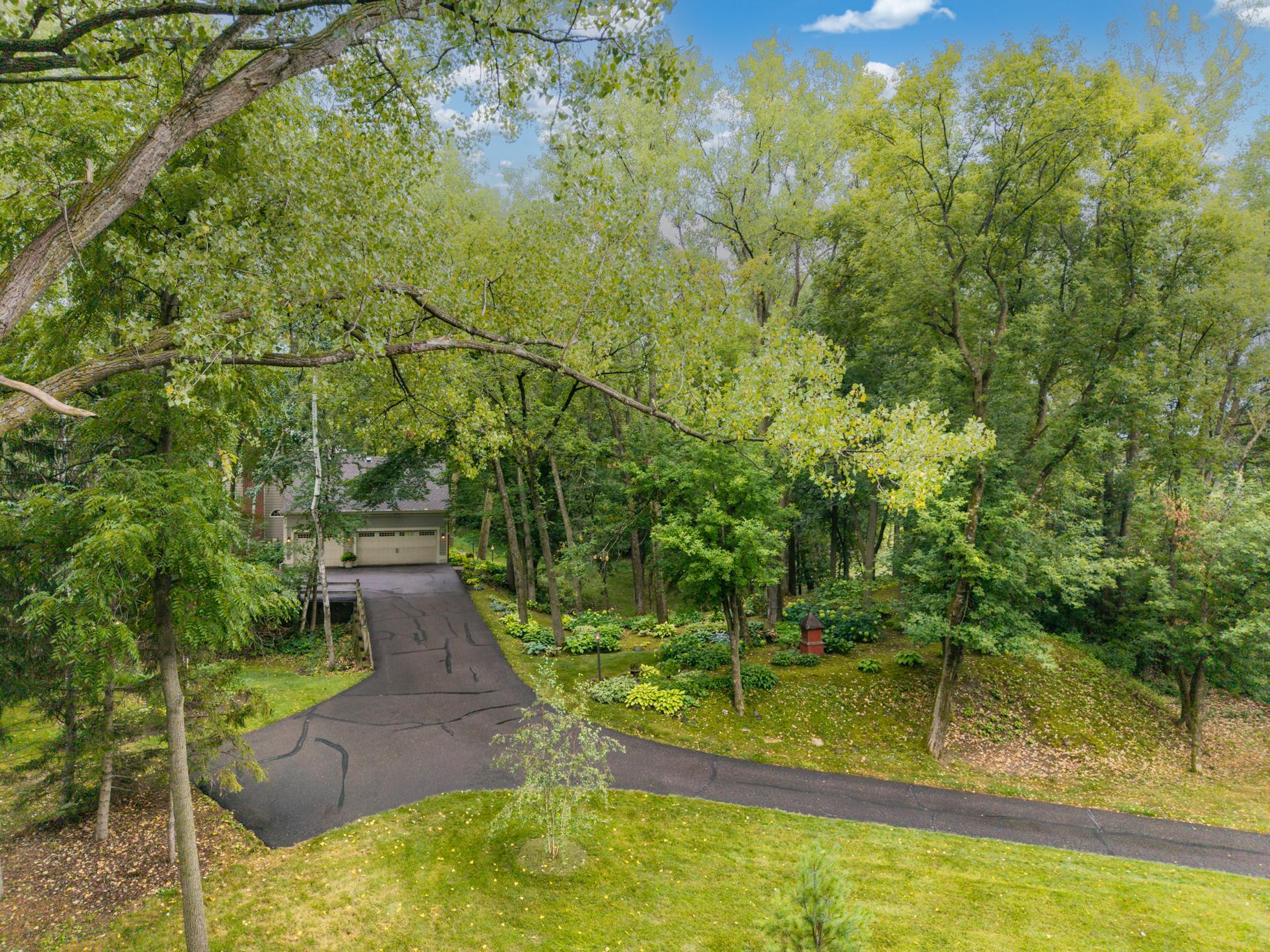 805 Midwest Trail Court N