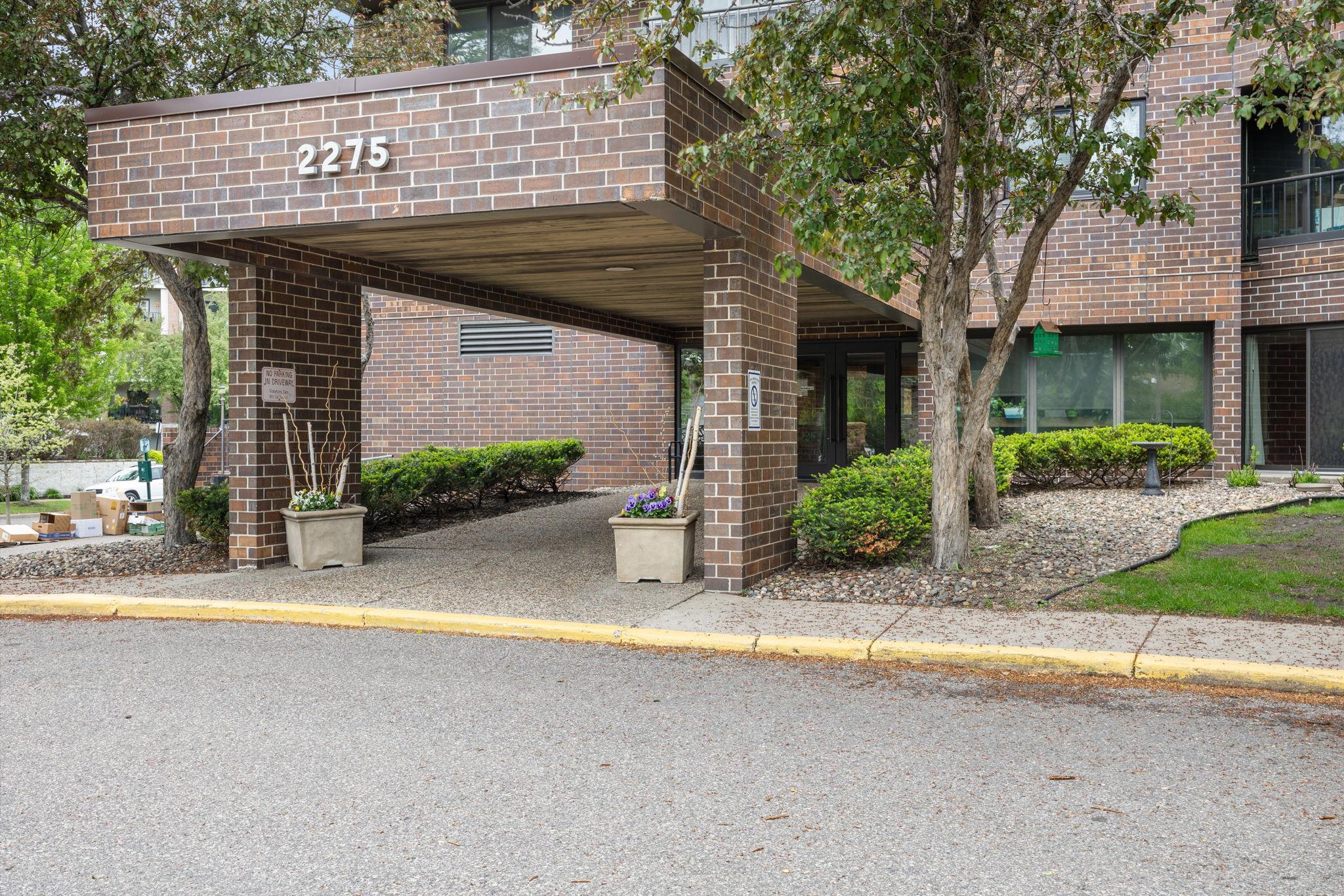 2275 Youngman Avenue Unit: 106W