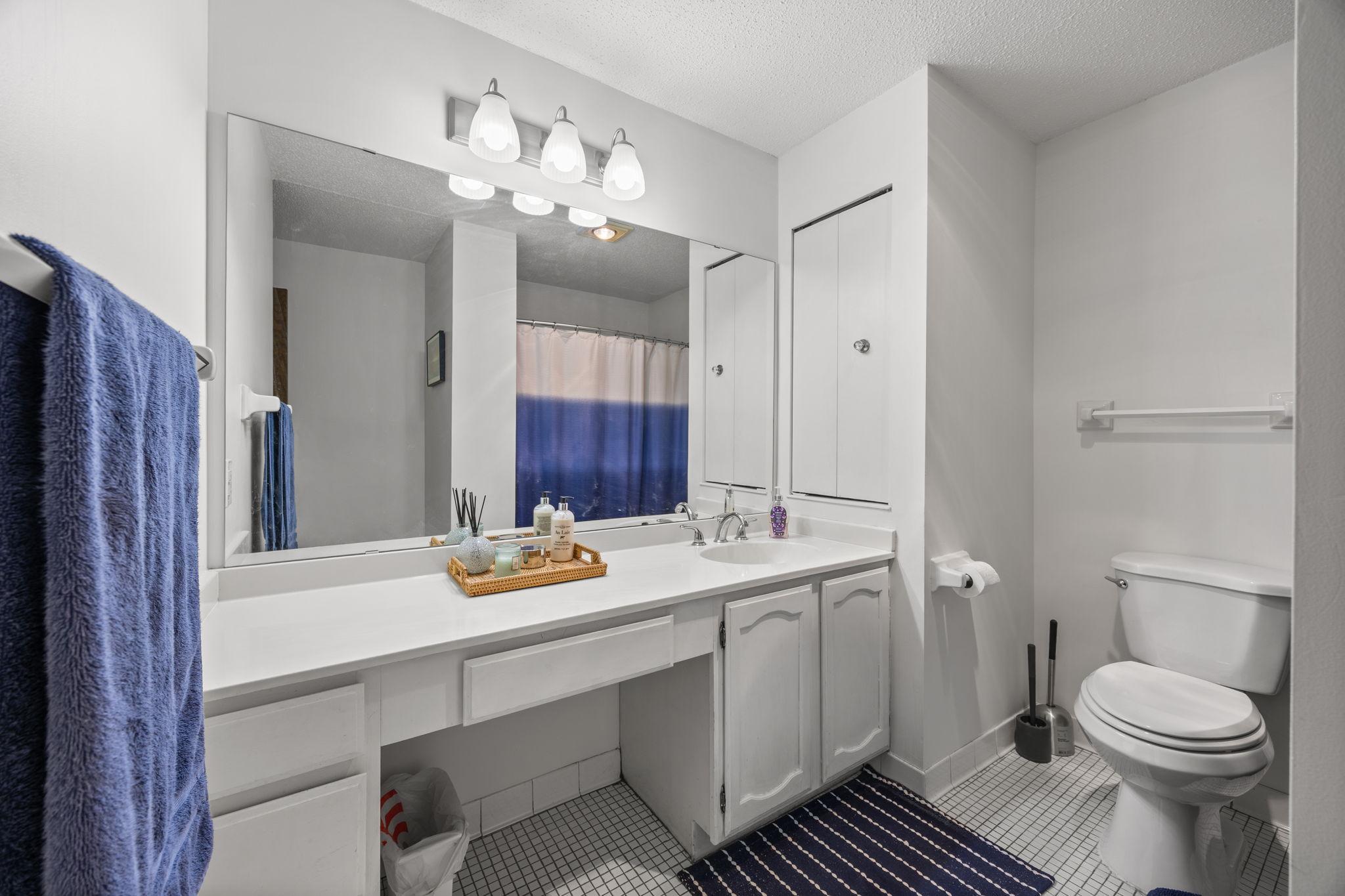 2275 Youngman Avenue Unit: 106W