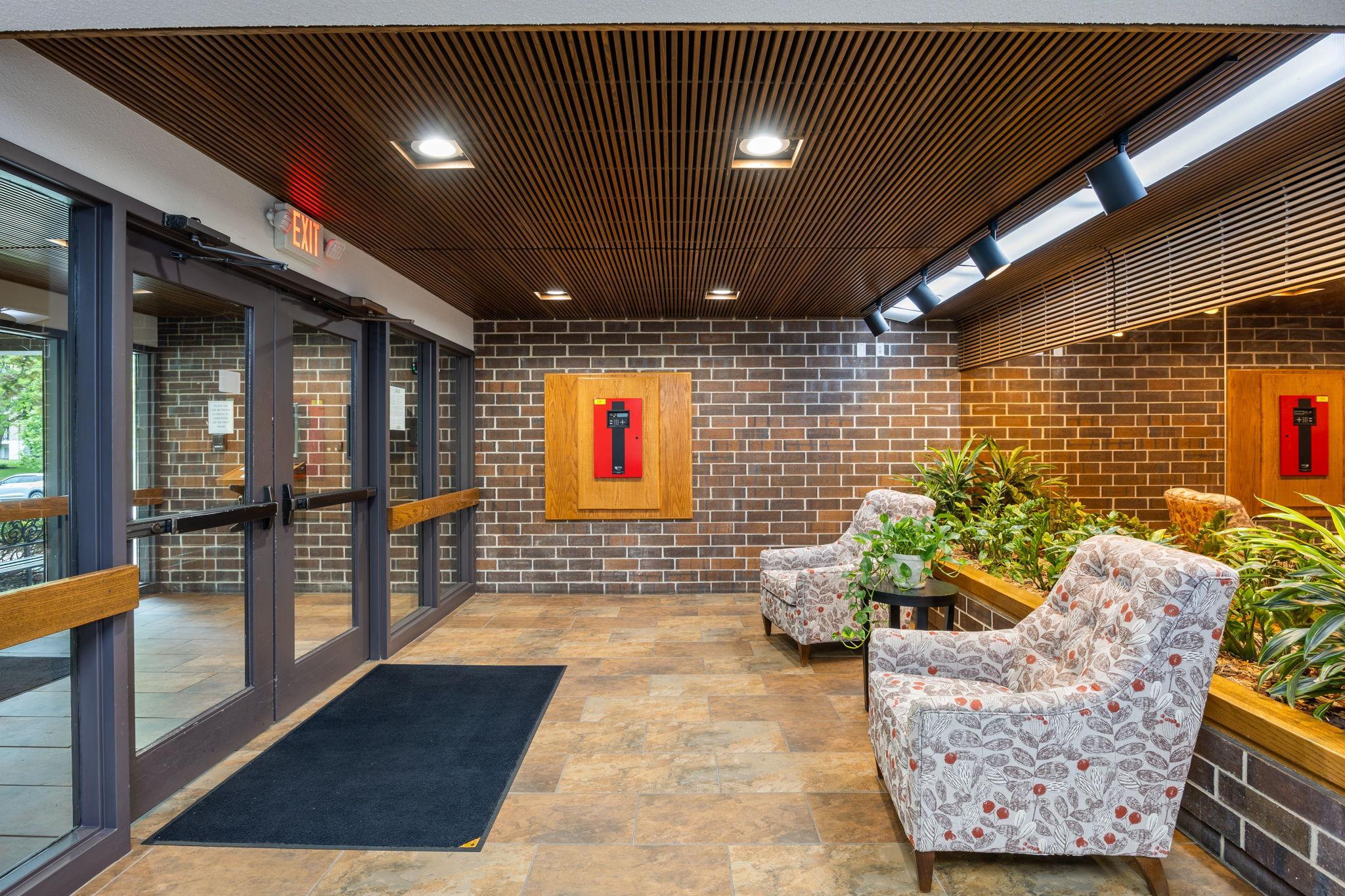2275 Youngman Avenue Unit: 106W