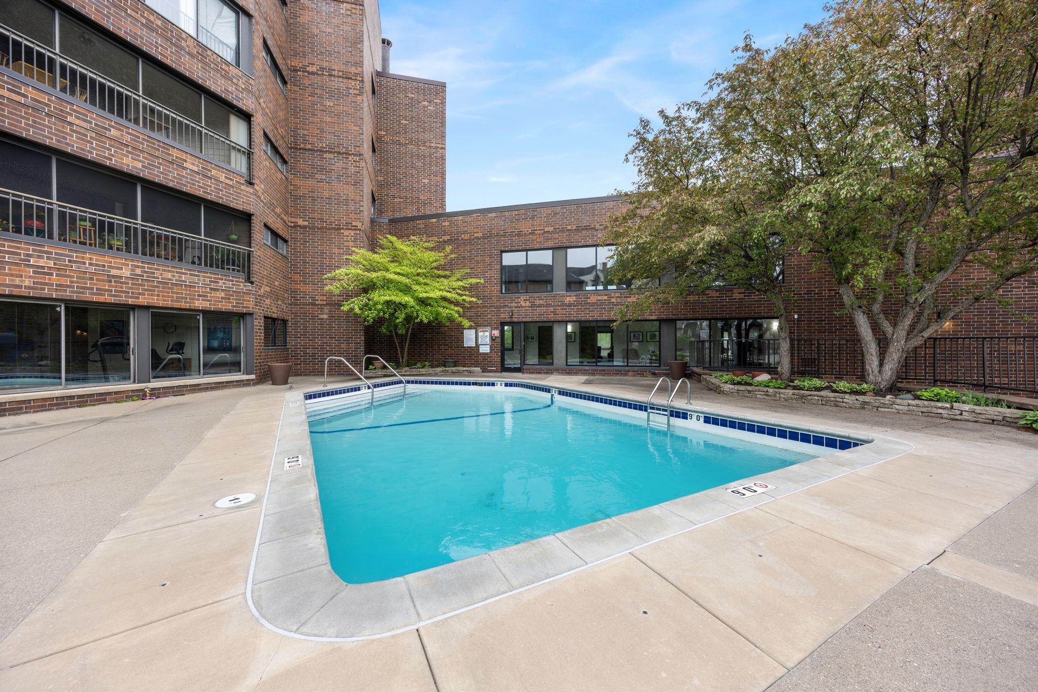 2275 Youngman Avenue Unit: 106W