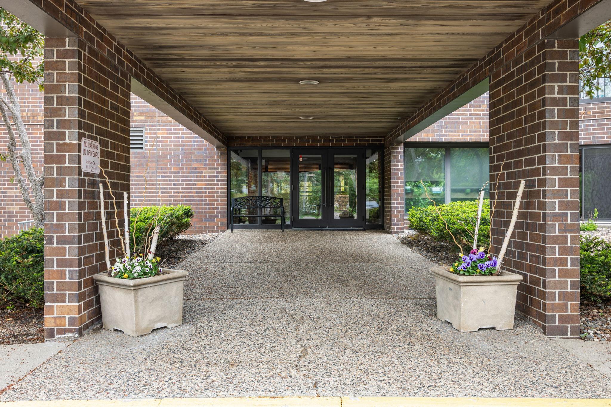 2275 Youngman Avenue Unit: 106W
