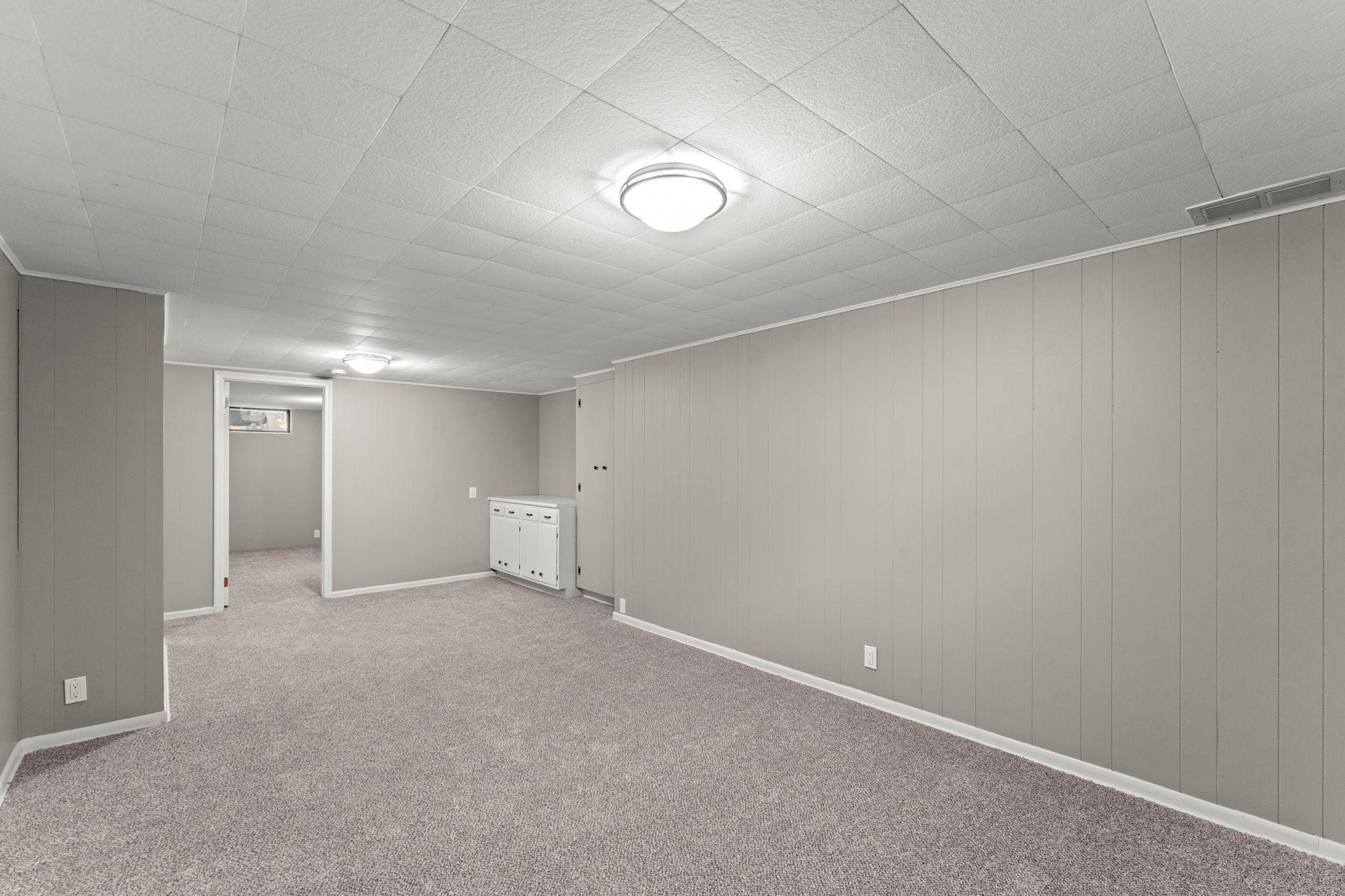 238 Macarthur Street W