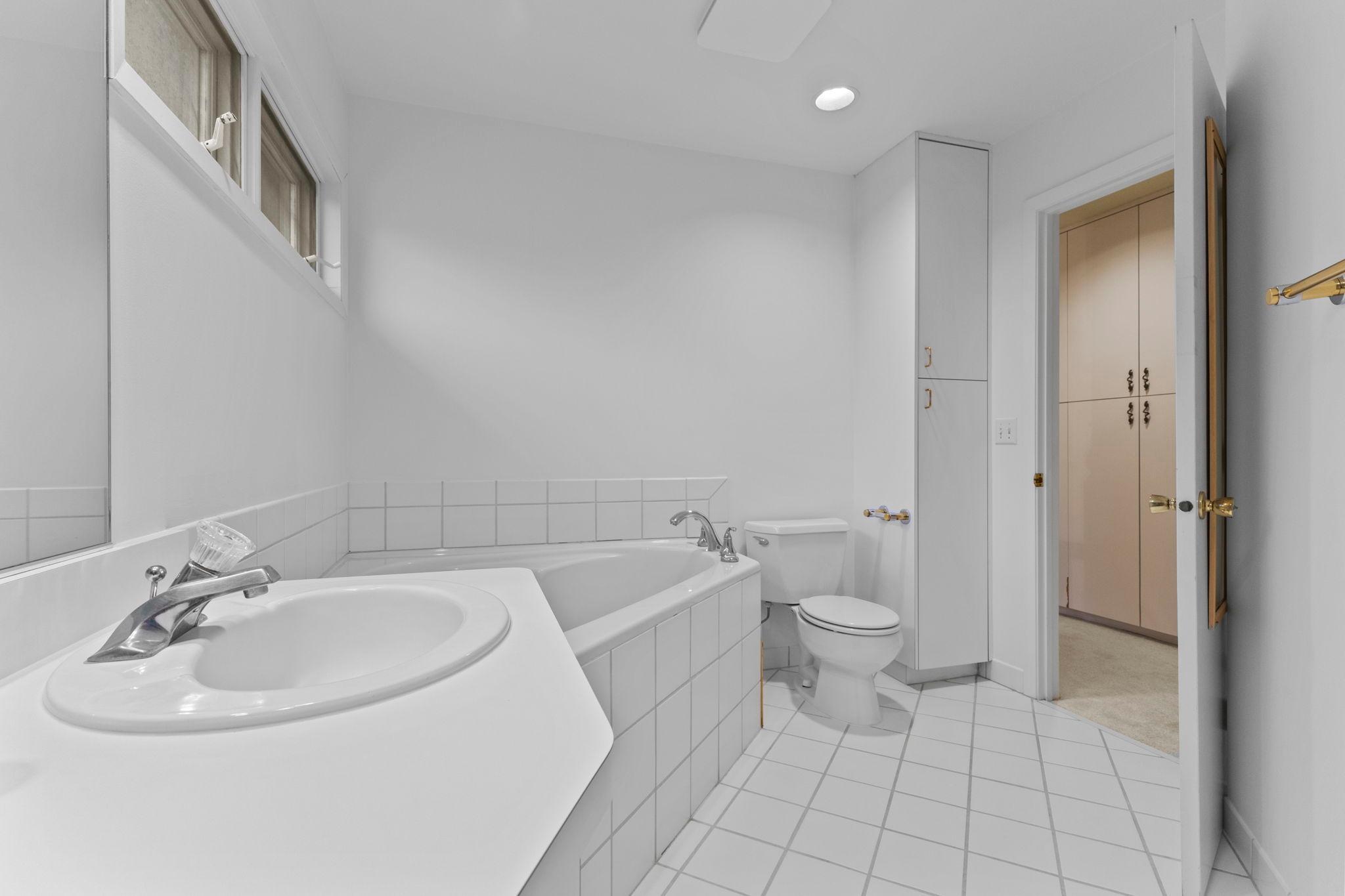 1483 Red Cedar Road