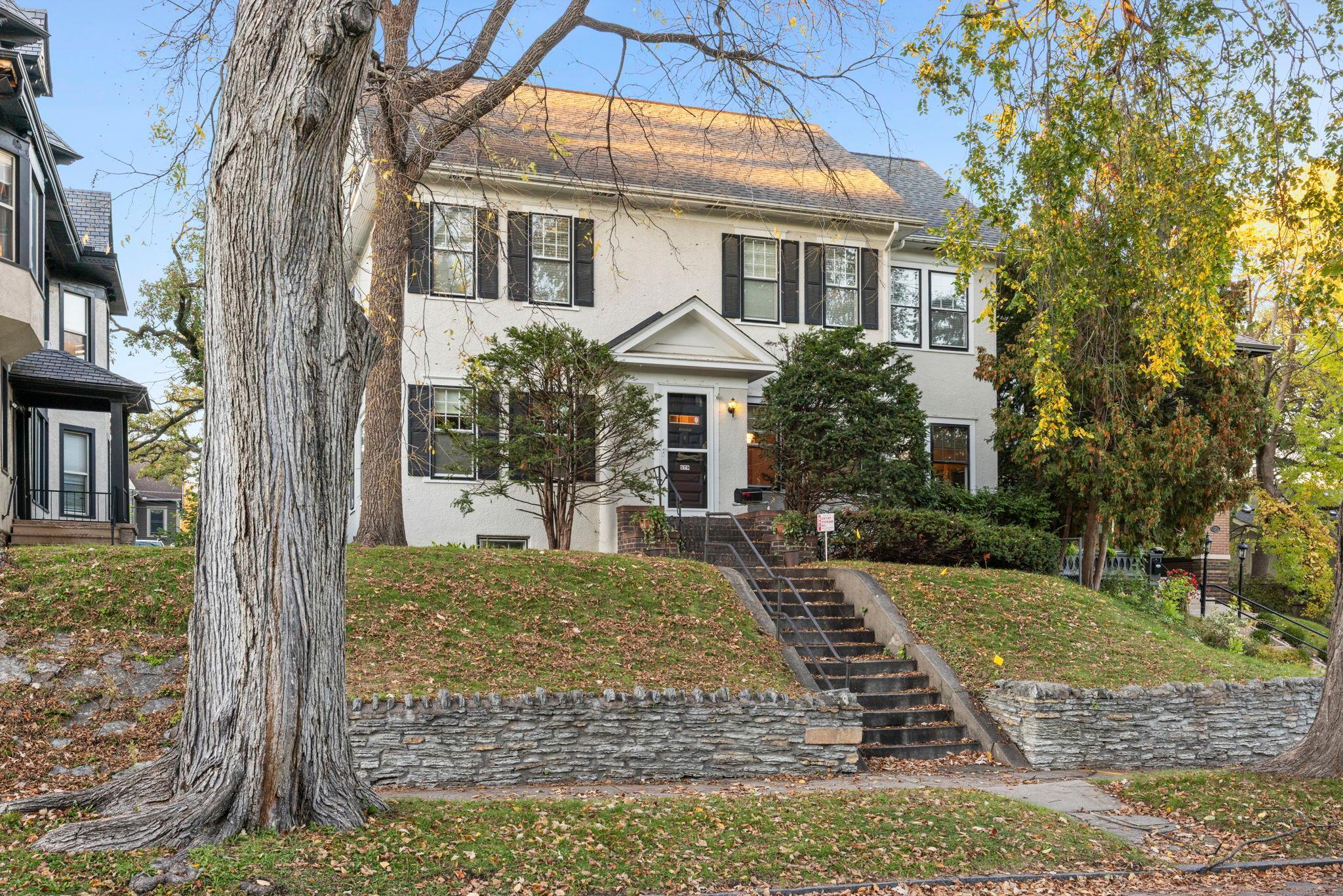 579 Lincoln Avenue