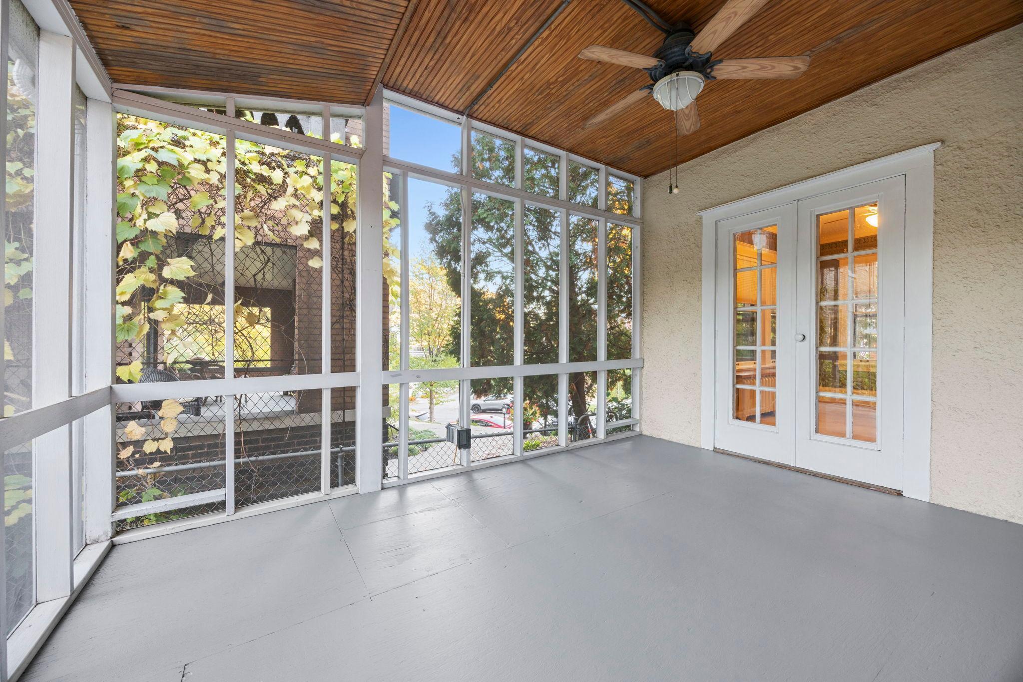 579 Lincoln Avenue