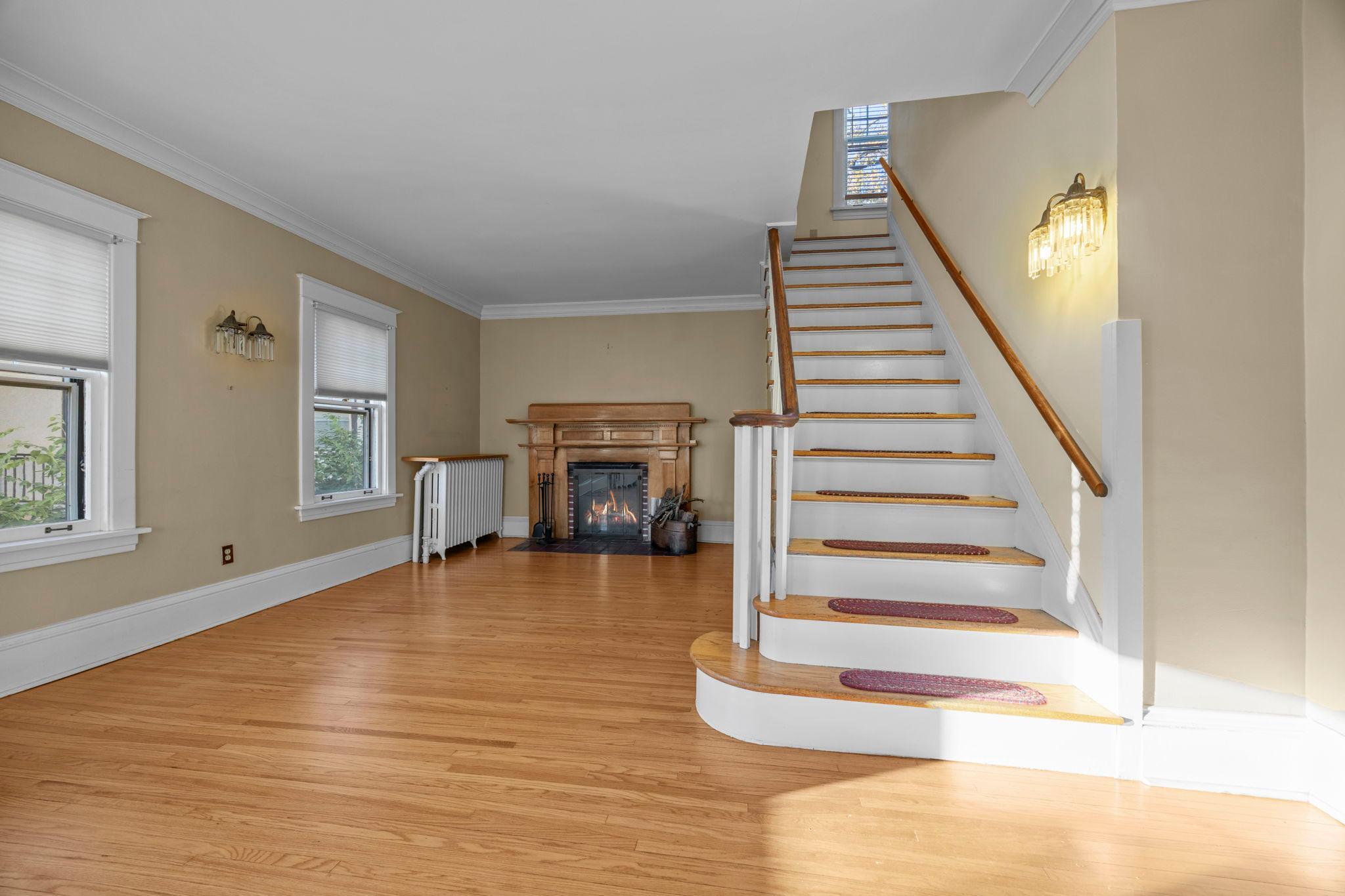 579 Lincoln Avenue