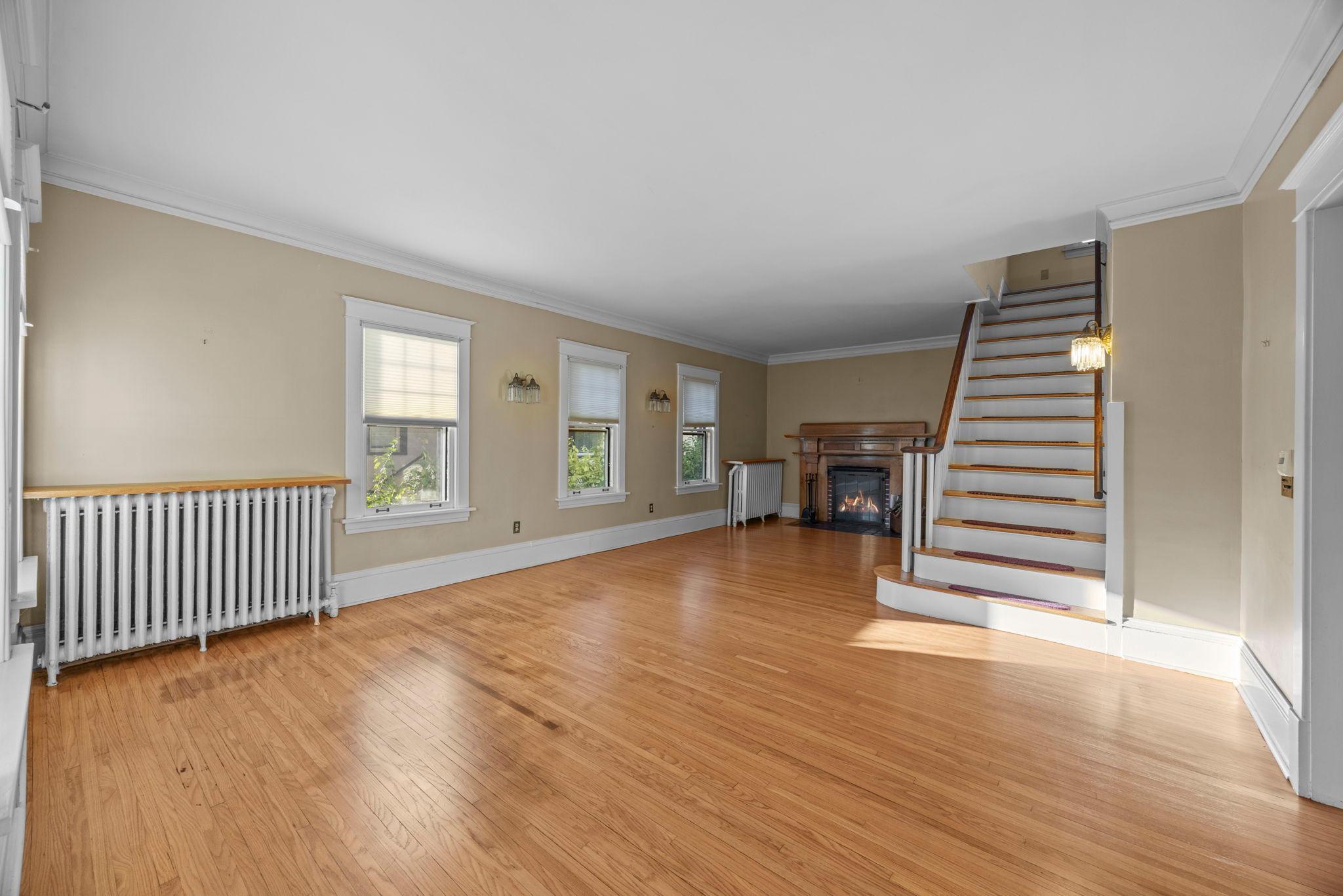 579 Lincoln Avenue