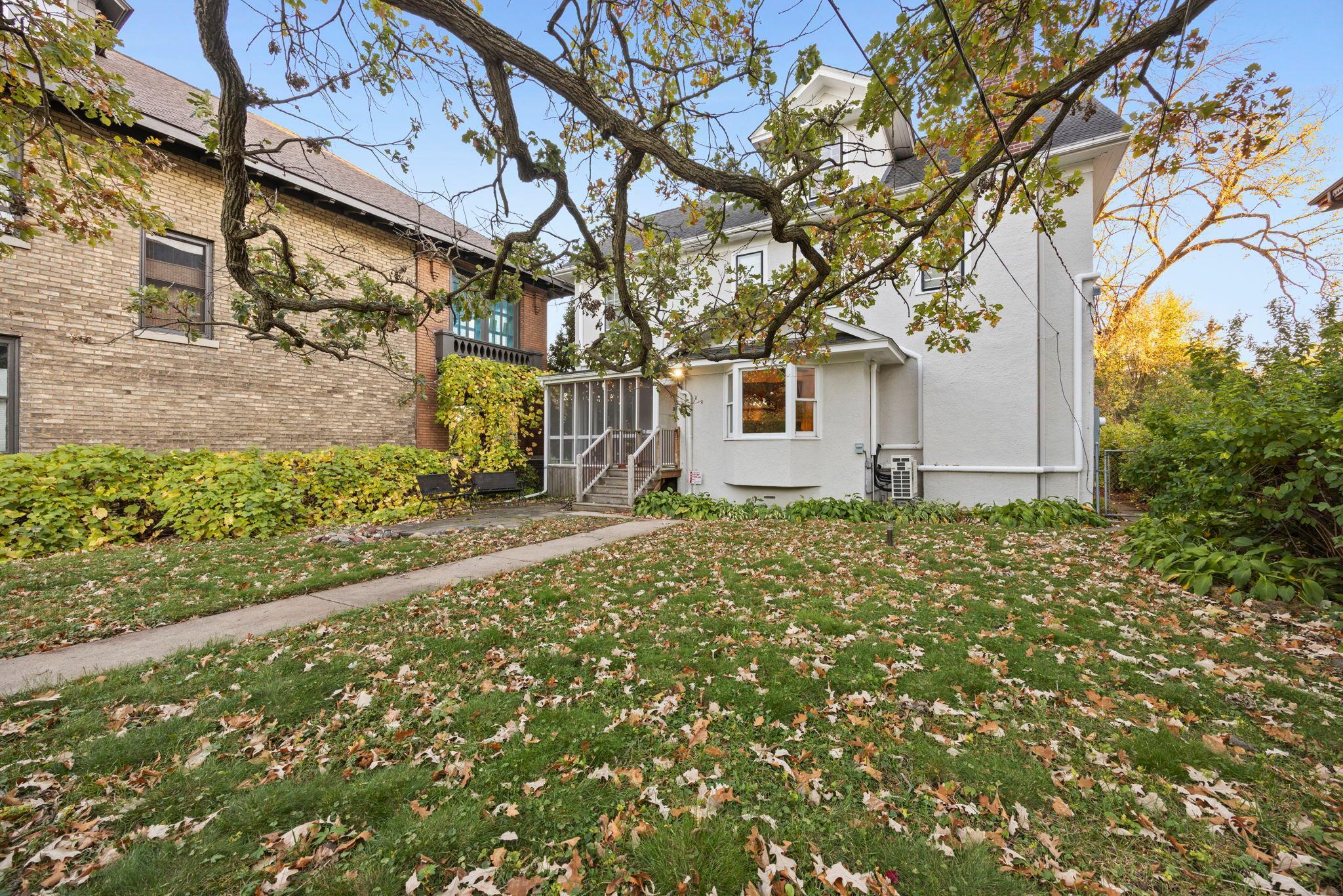 579 Lincoln Avenue